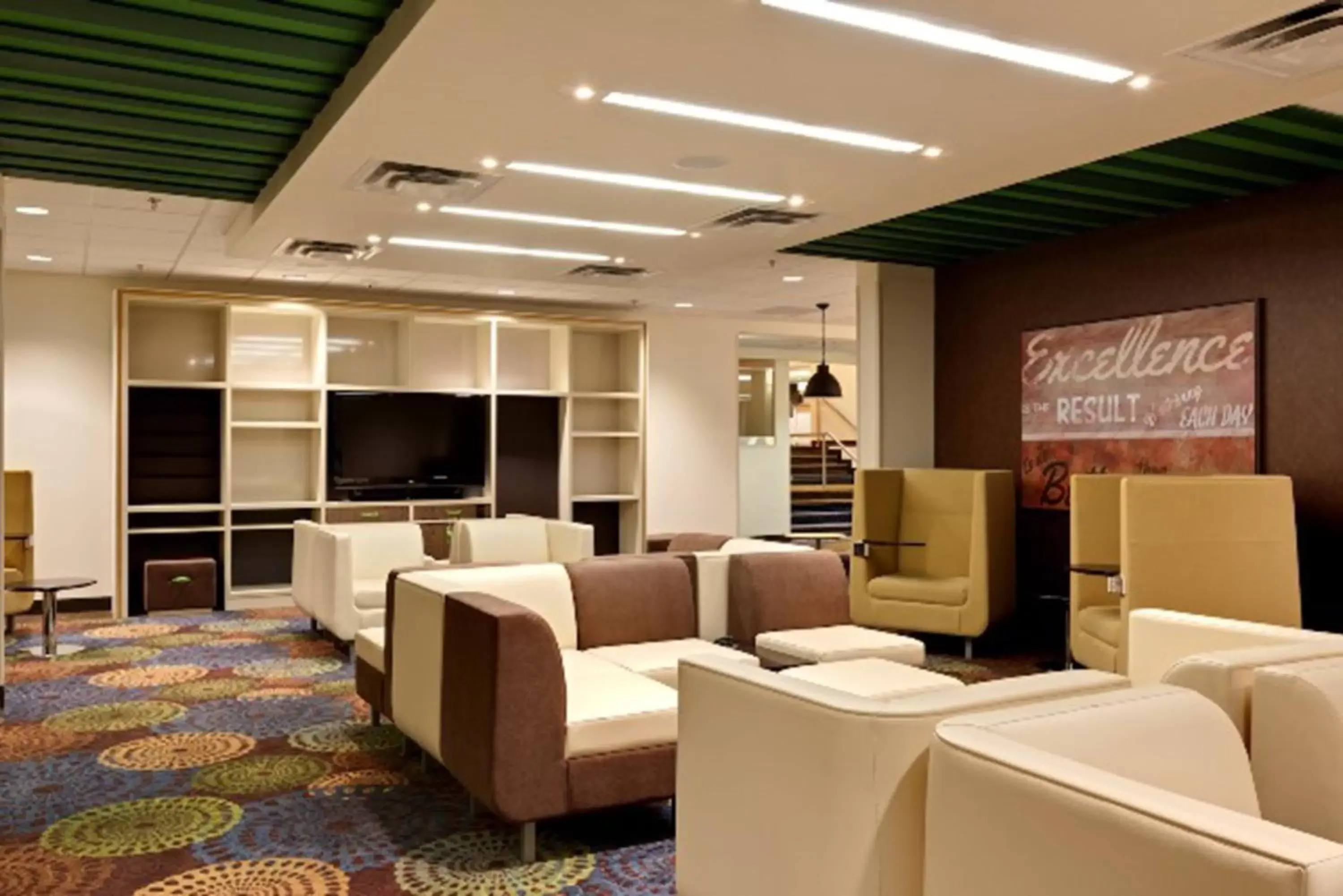 Lobby or reception, Seating Area in Holiday Inn Express - Minneapolis West - Plymouth, an IHG Hotel