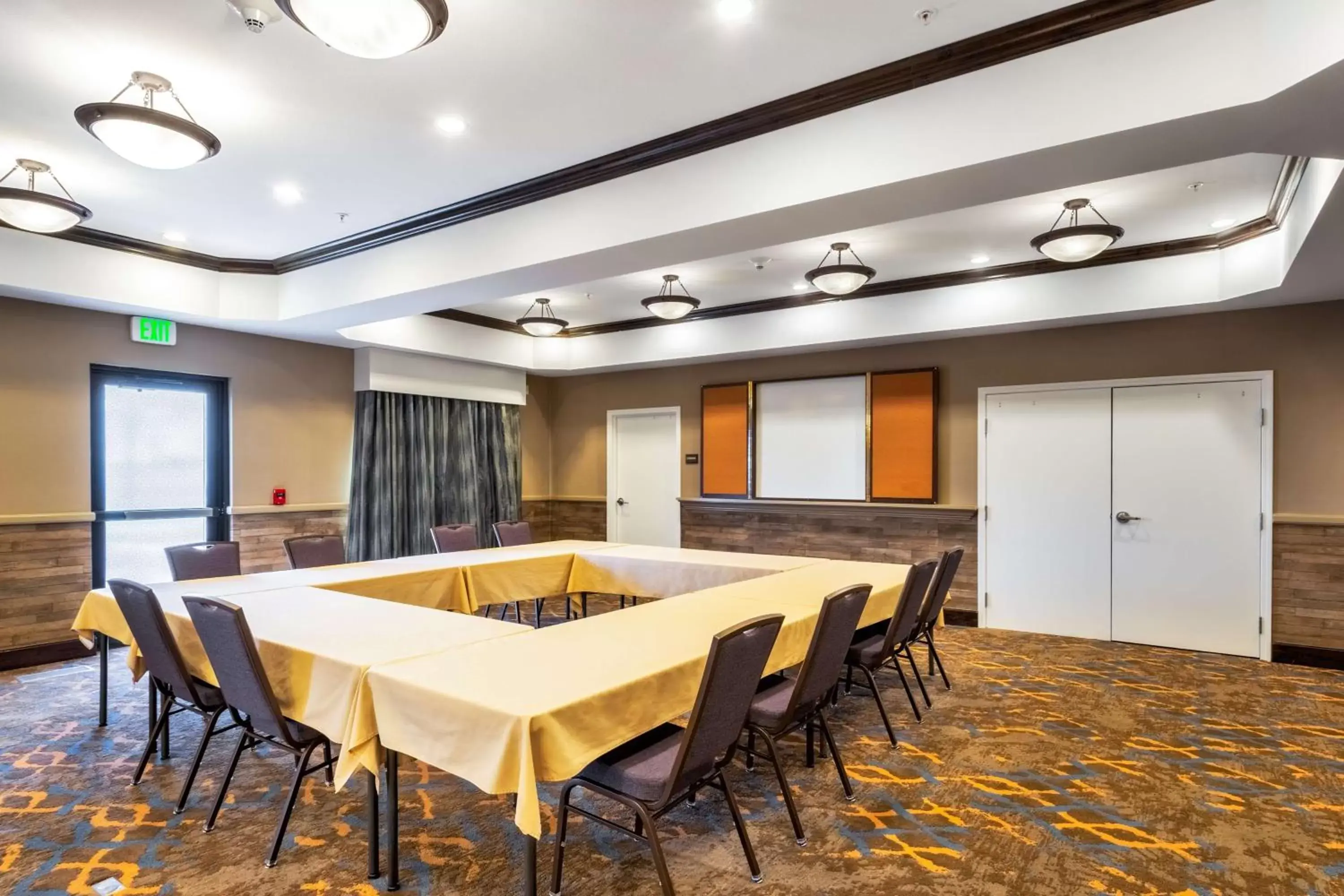 Meeting/conference room in Hampton Inn Laramie