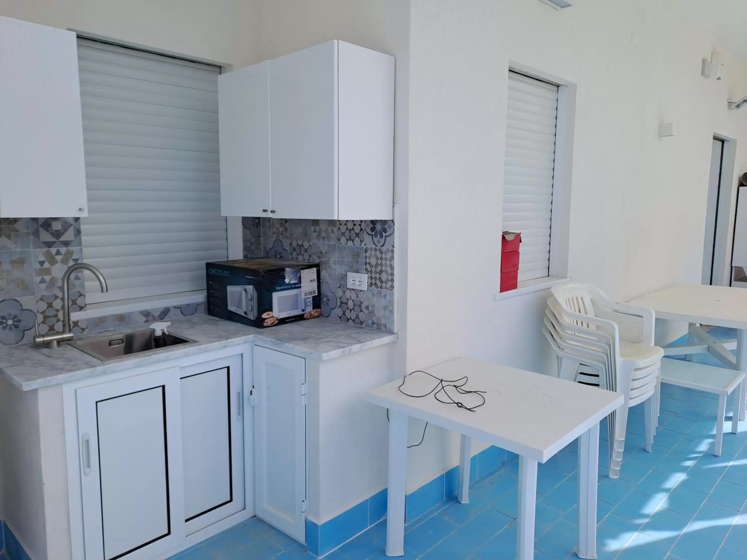 Kitchen/Kitchenette in La Luna sul Mare - Relax & Sea