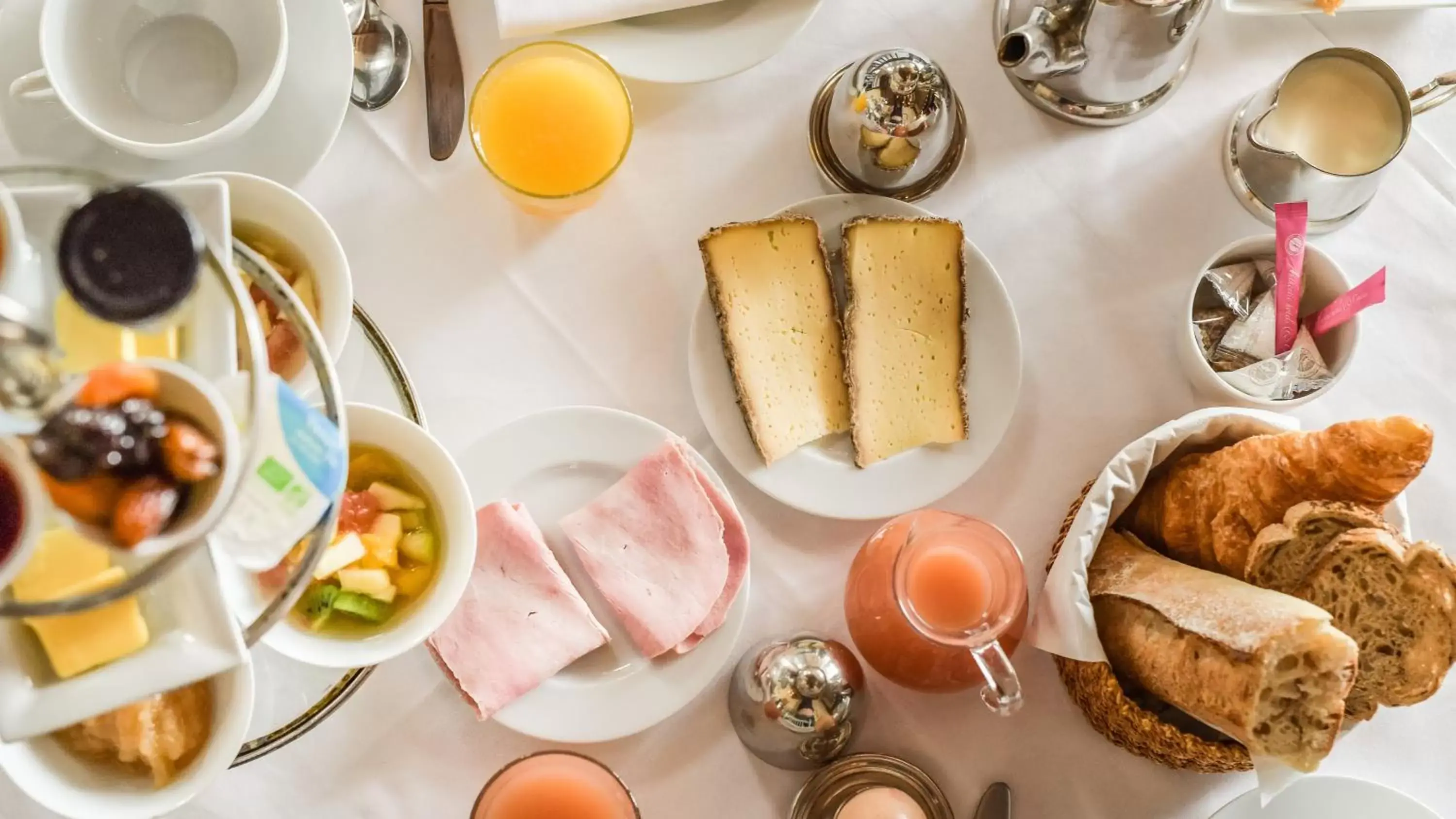 Food and drinks, Breakfast in Le Champ des Oiseaux & Spa