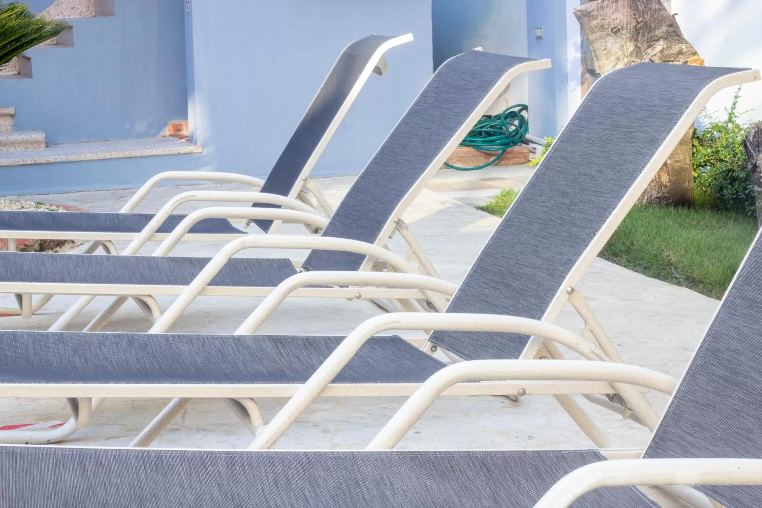 Seating area, Swimming Pool in Hotel Casa Valeria