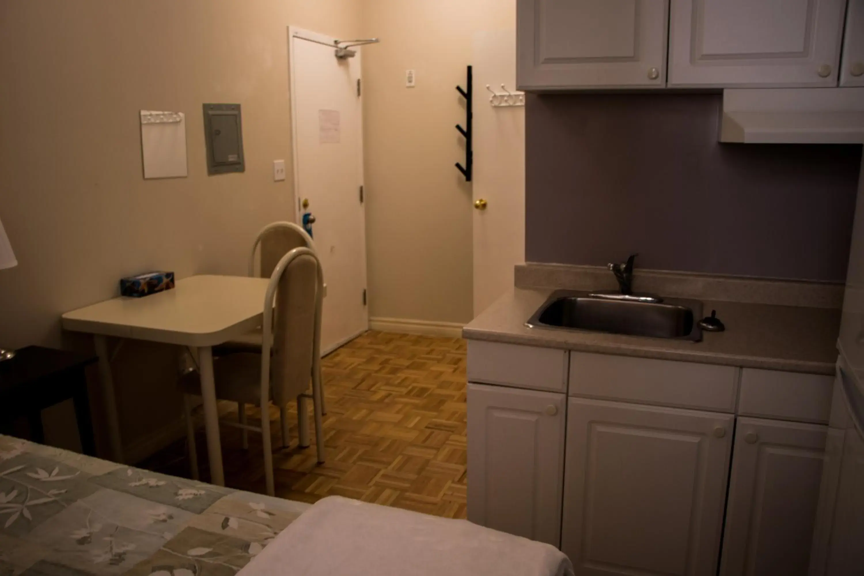 Kitchen/Kitchenette in Saint Lawrence Residences and Suites