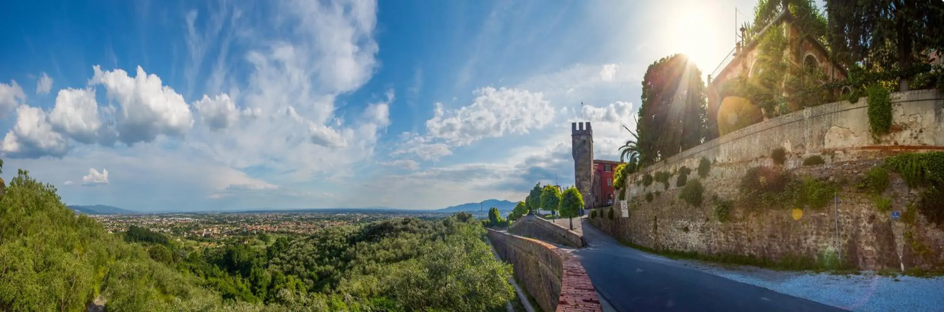 Parking in Hotel Villa Sermolli