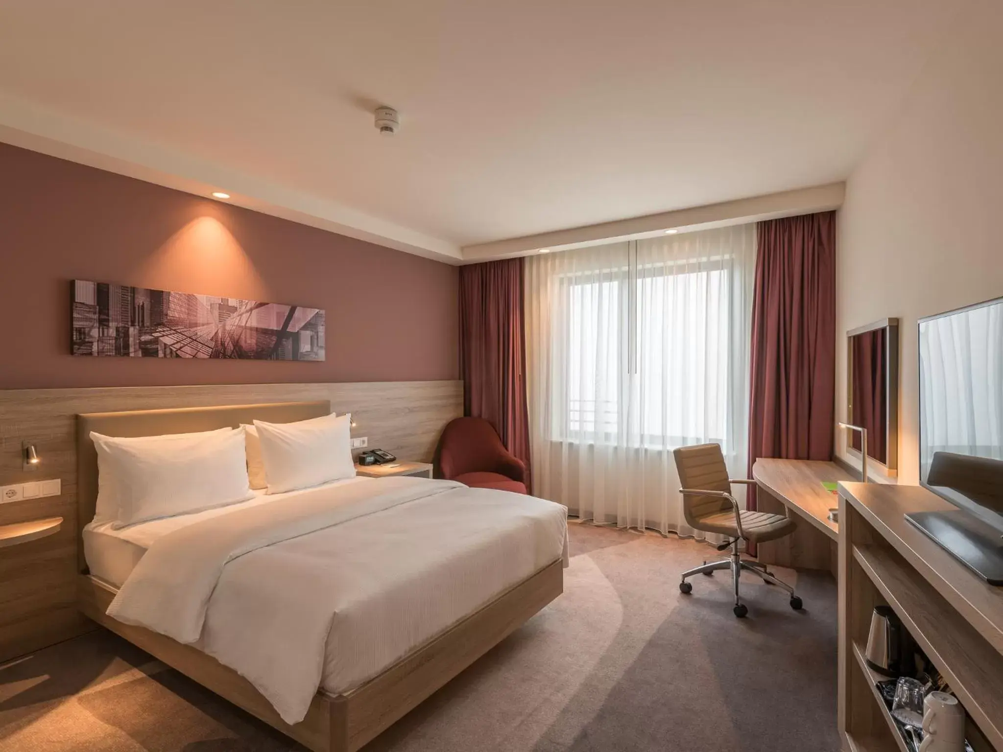 Bed in Hampton By Hilton Frankfurt City Centre East