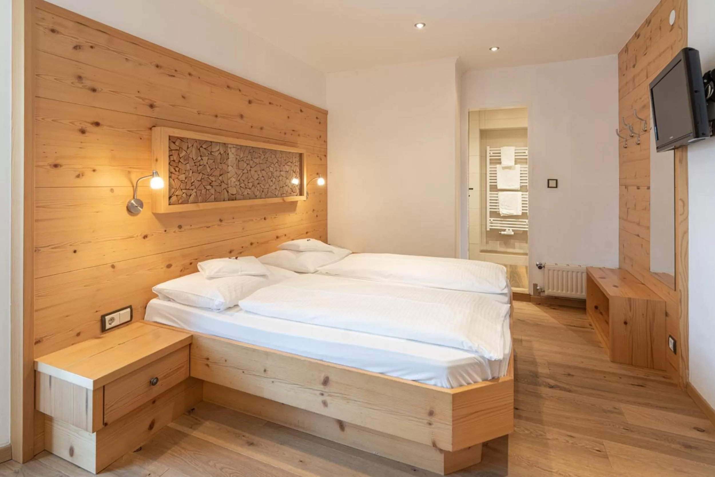 Bedroom, Bed in Hotel Seefelderhof