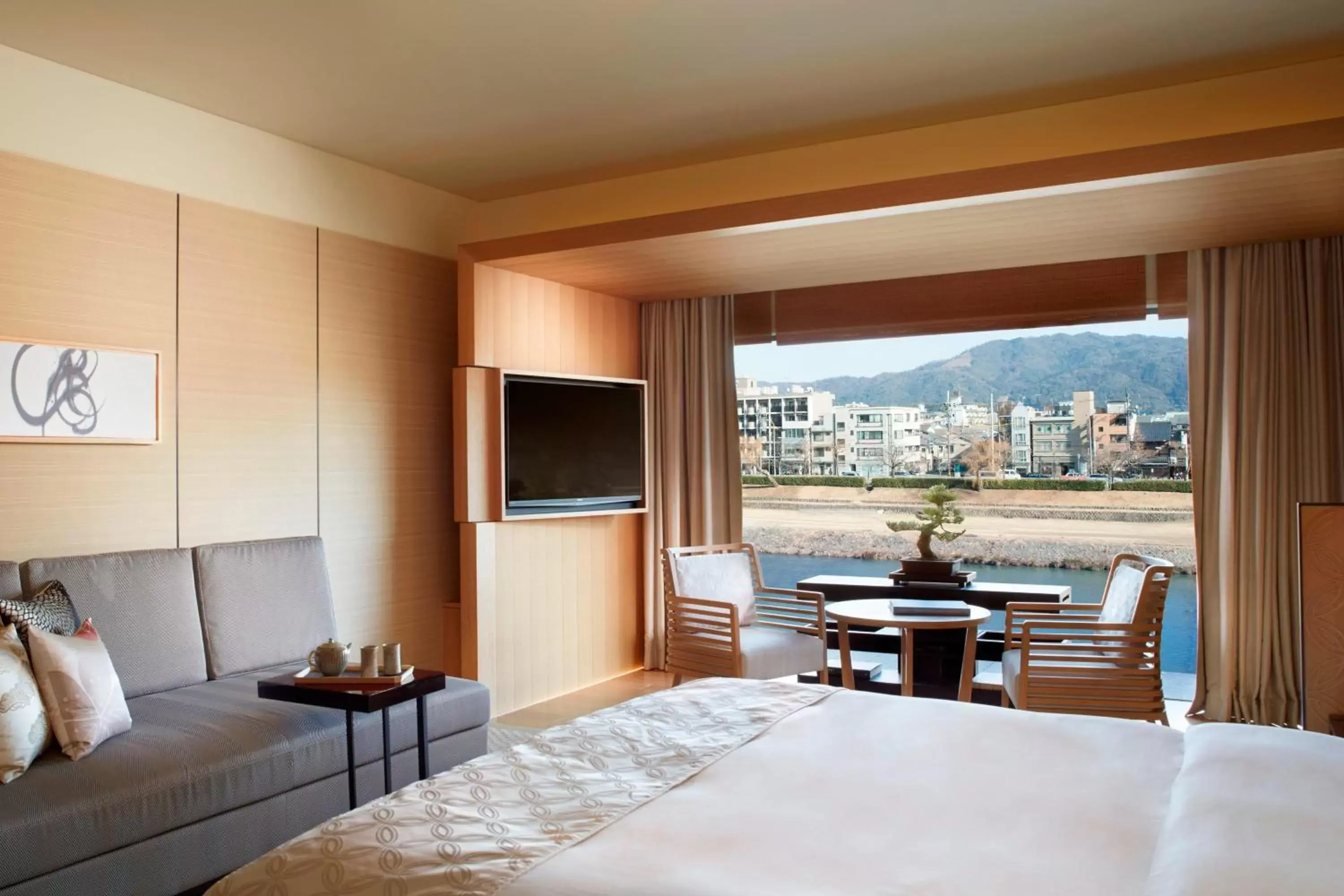 Photo of the whole room in The Ritz-Carlton Kyoto