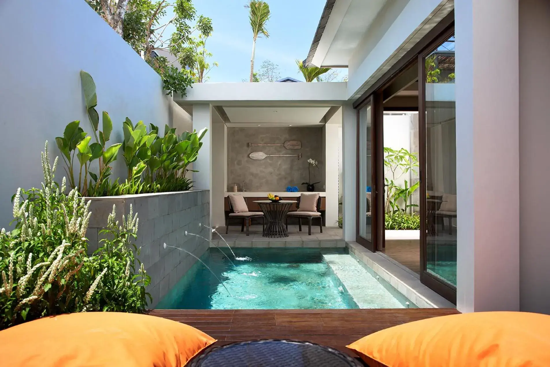 Swimming pool in Cross Bali Breakers Swimming pool in Cross Bali Breakers