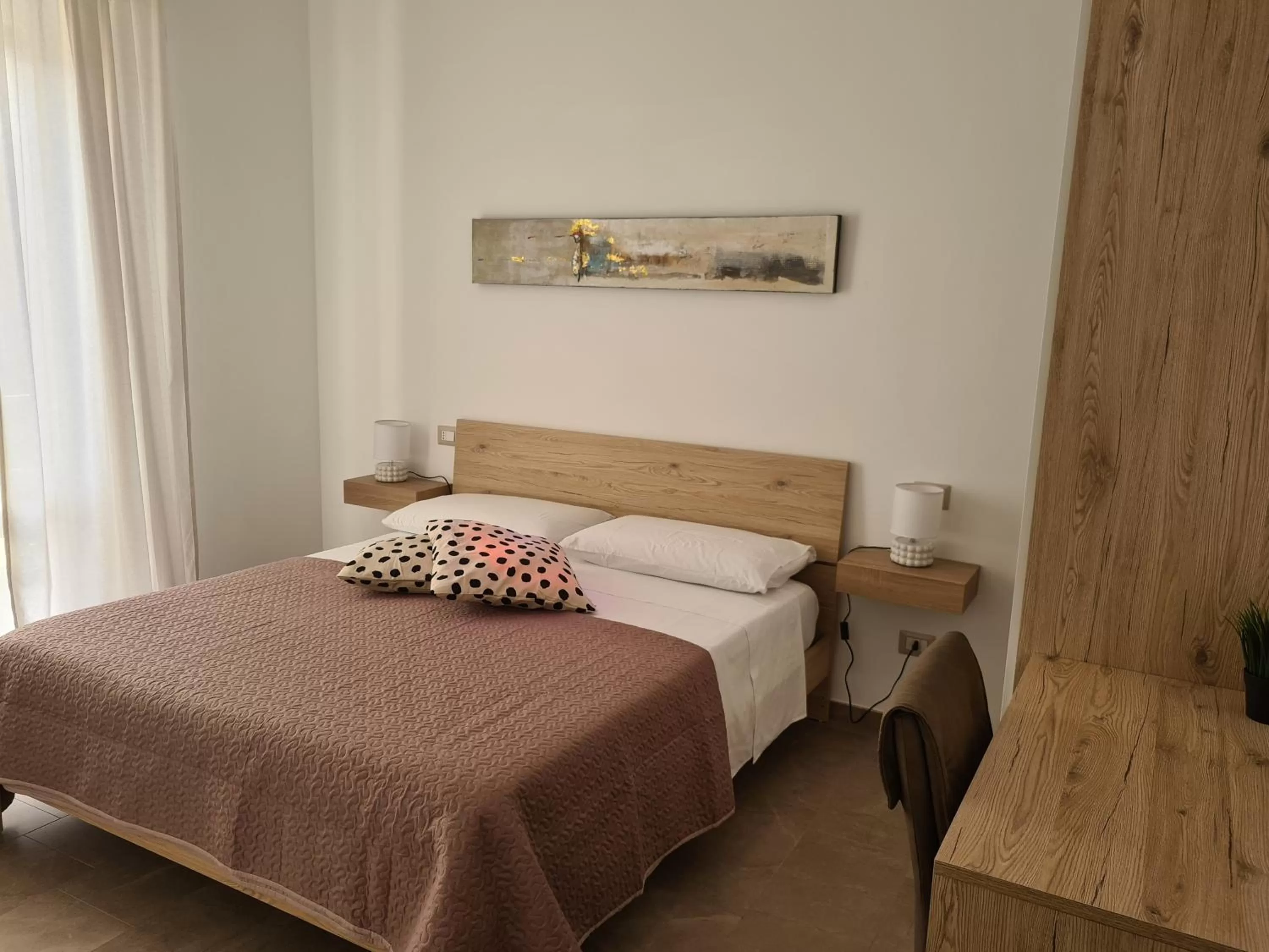 Bed in b&b THE WORLD