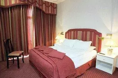 Bed in Addar Hotel