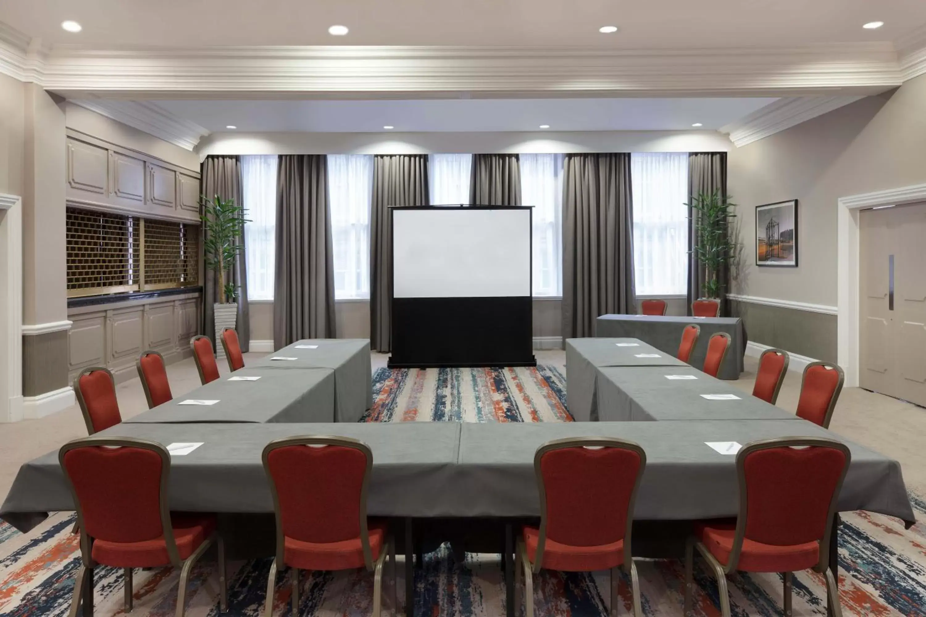 Meeting/conference room in Leonardo Hotel Cardiff - Formerly Jurys Inn