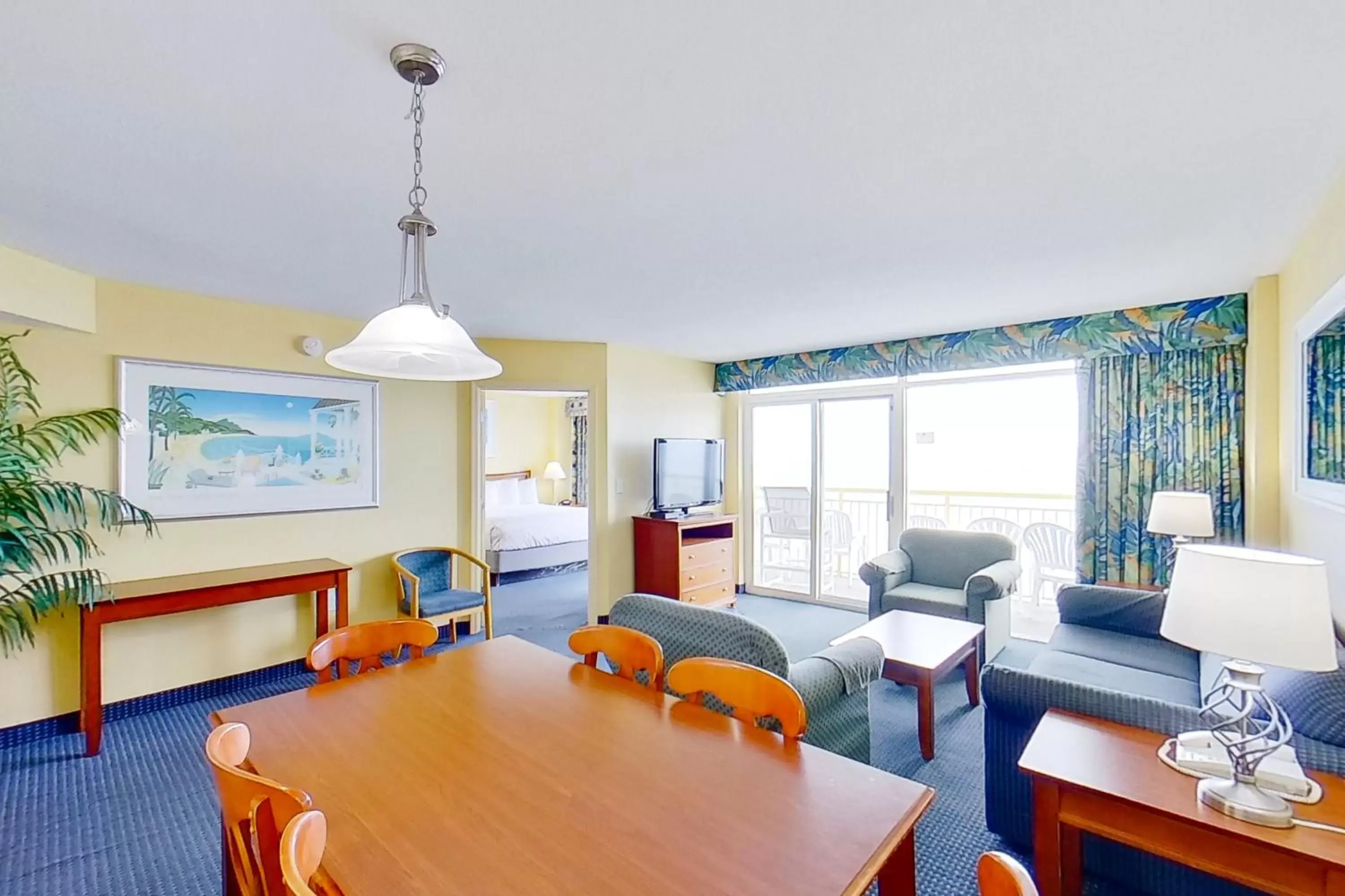 Three-Bedroom Apartment in Bay Watch Resort & Conference Center