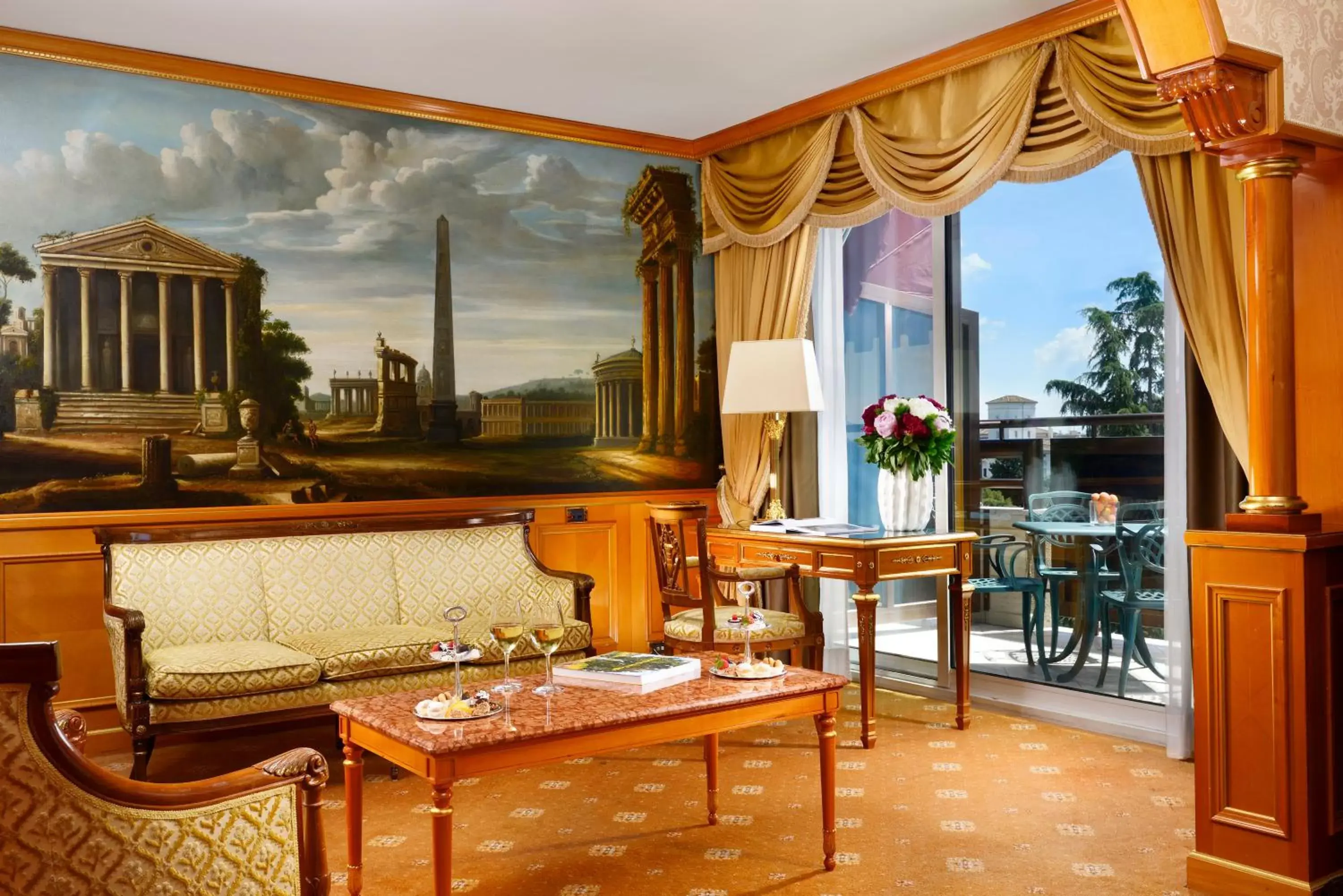 Living room, Seating Area in Parco dei Principi Grand Hotel & SPA