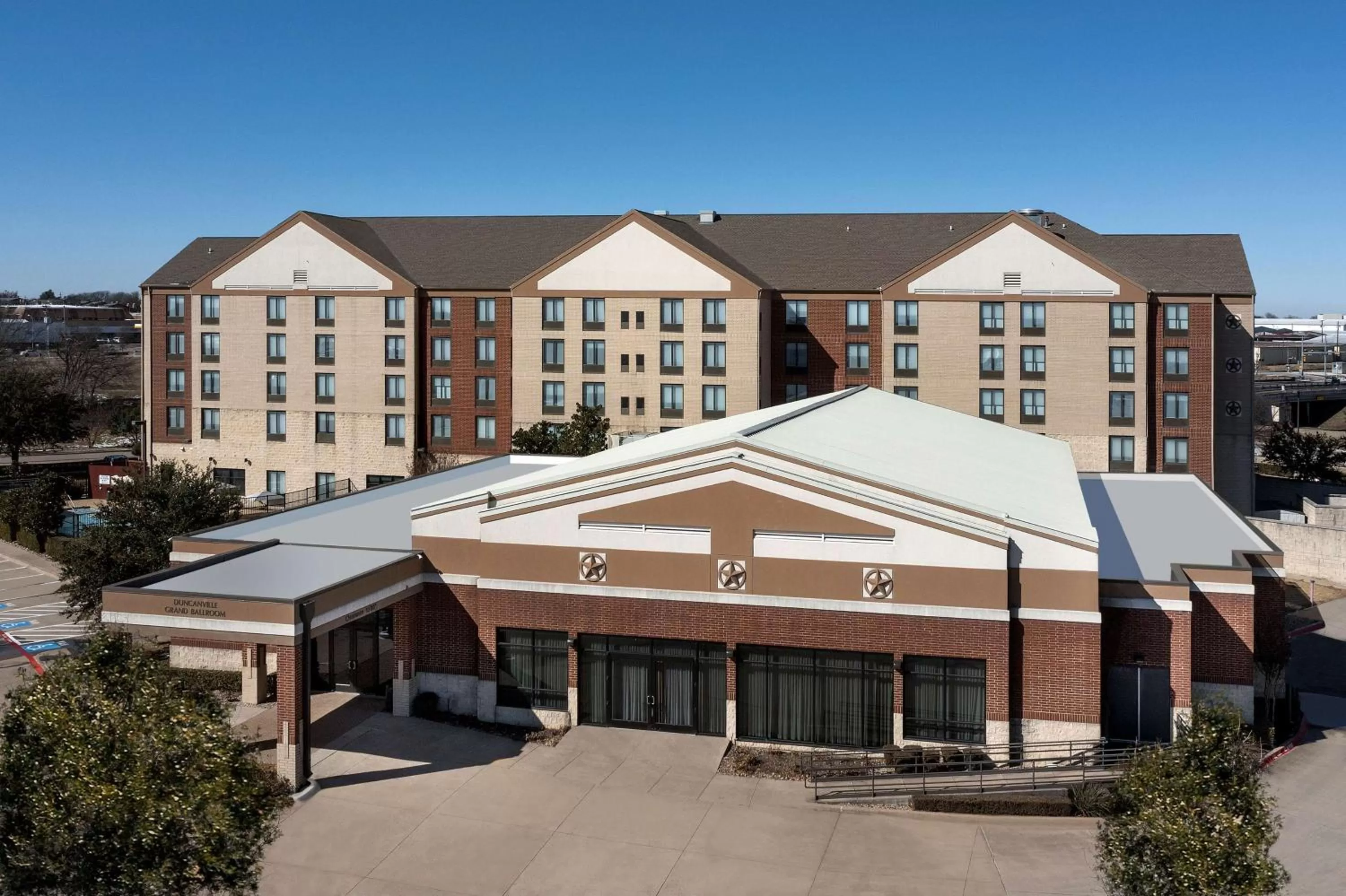 Property building in Hilton Garden Inn Dallas/Duncanville