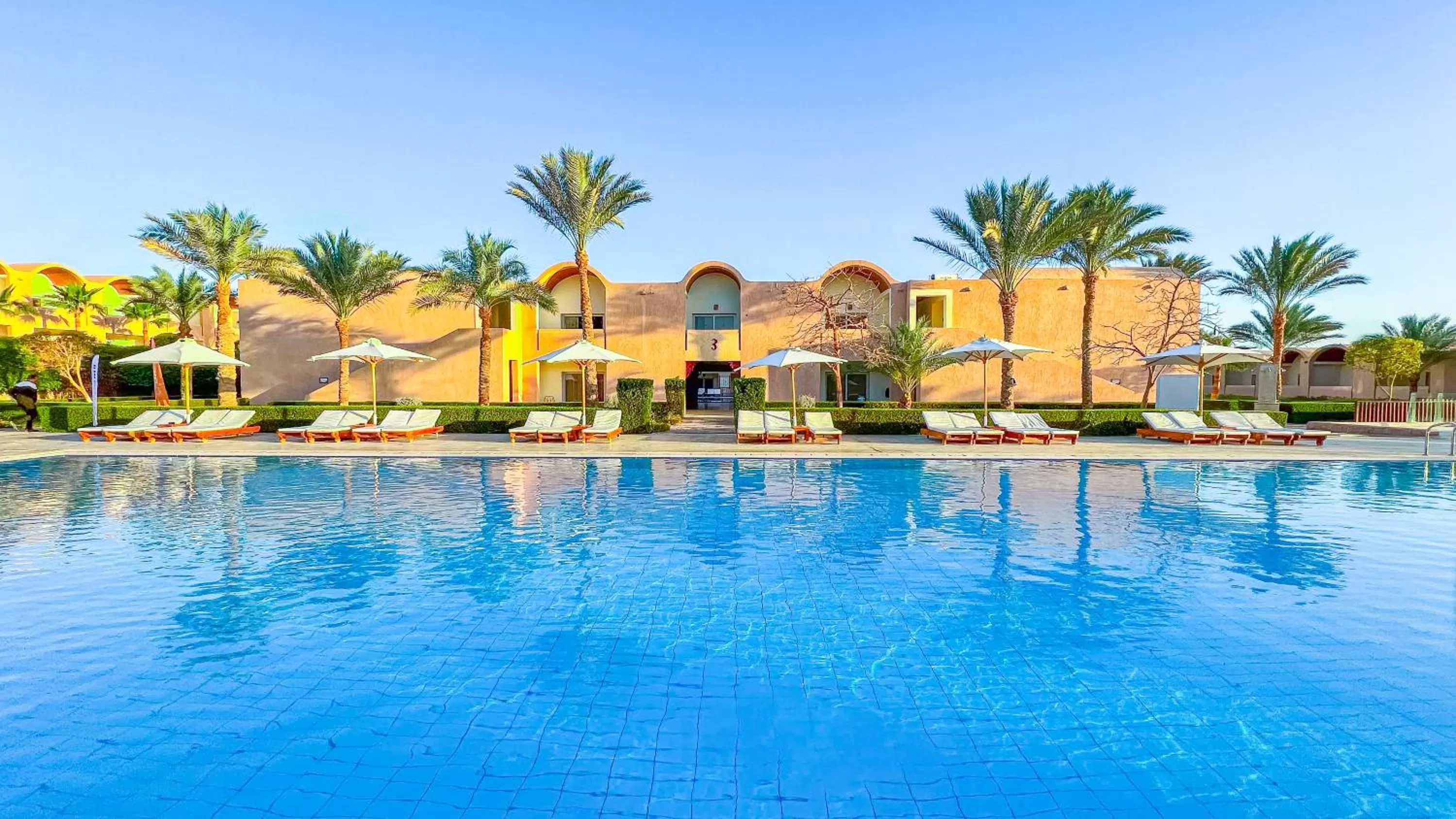 Swimming pool in Gemma Resort