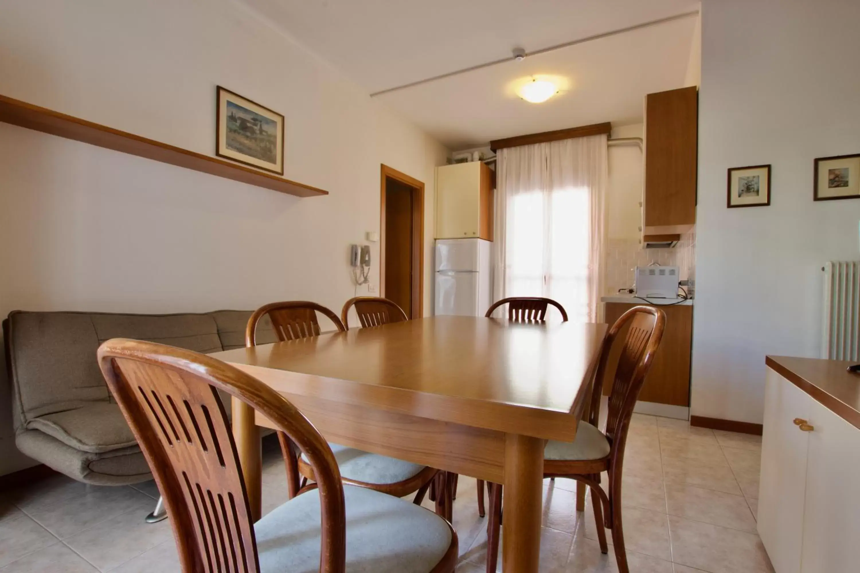 Dining Area in Residence Madrid