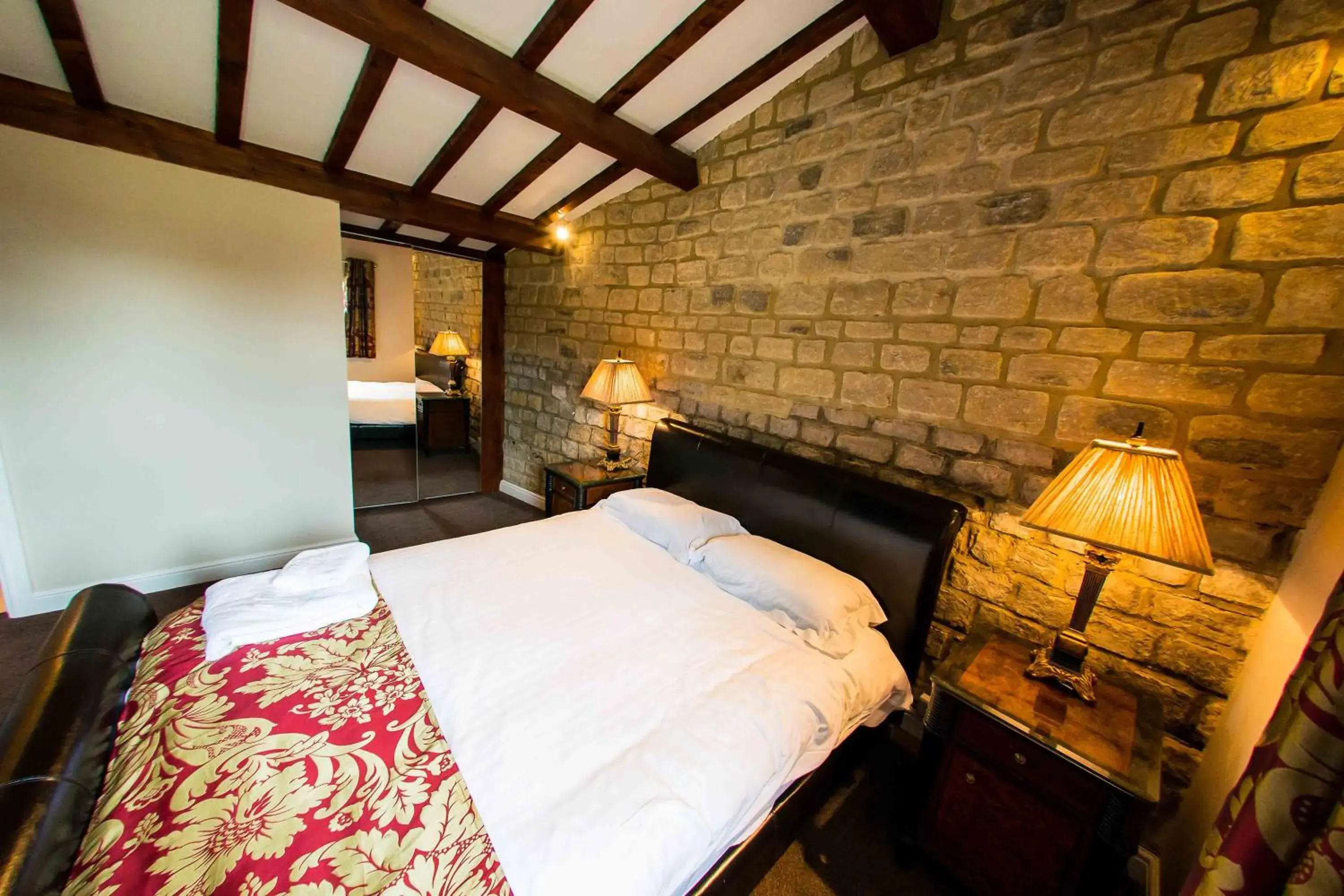Double Room with Private Bathroom in Whittlebury Hall and Spa