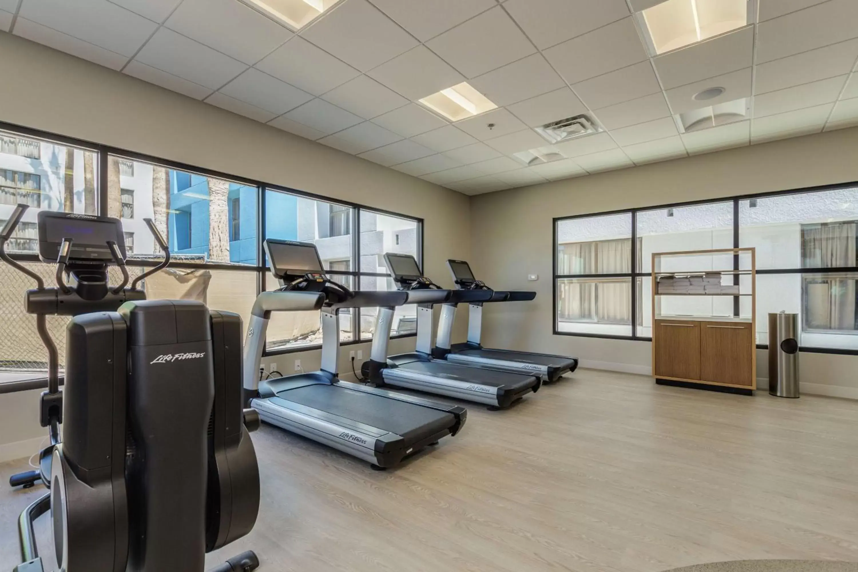 Fitness centre/facilities, Fitness Center/Facilities in DoubleTree by Hilton Chandler Phoenix, AZ