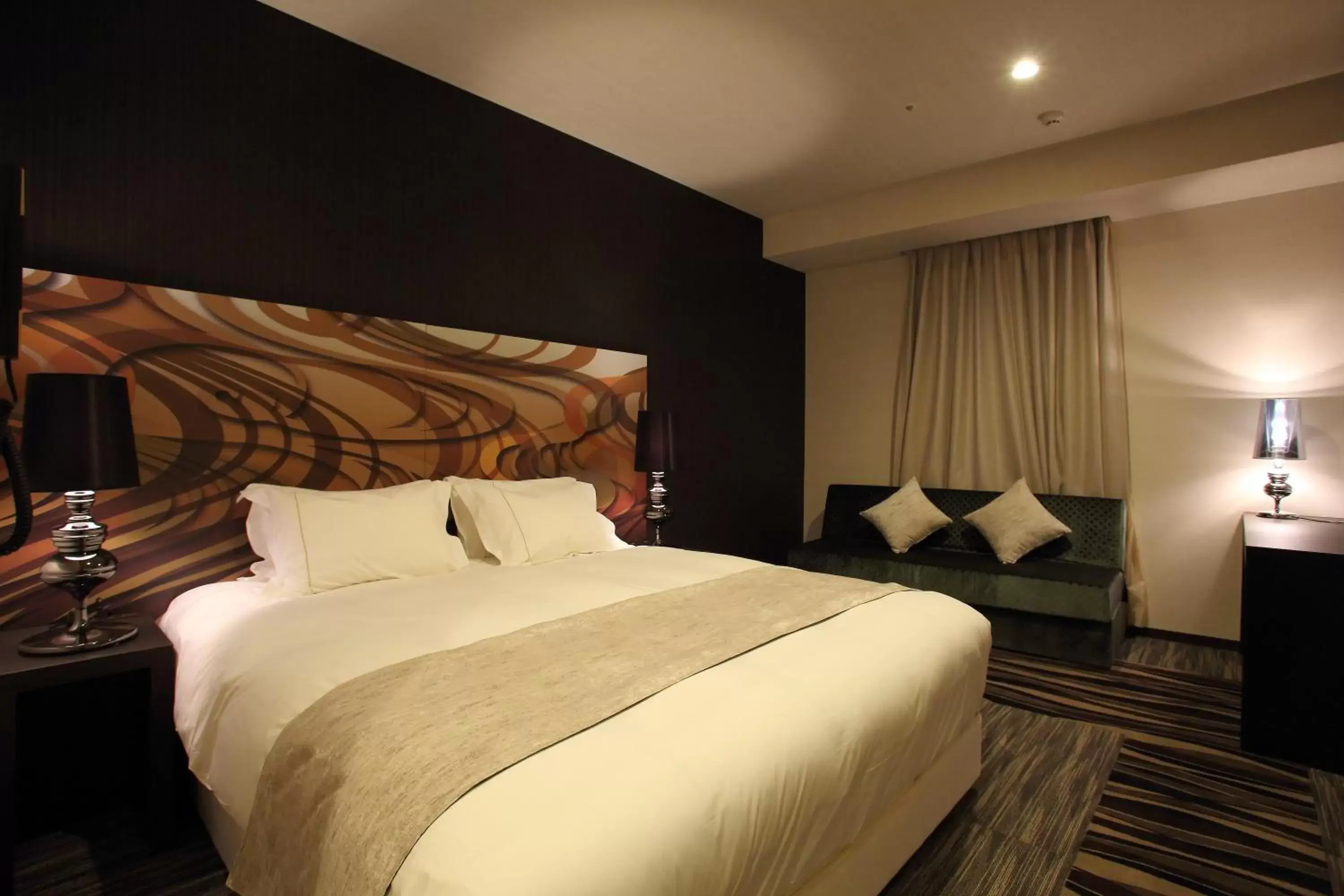 Photo of the whole room, Bed in Centurion Hotel Grand Kobe Station