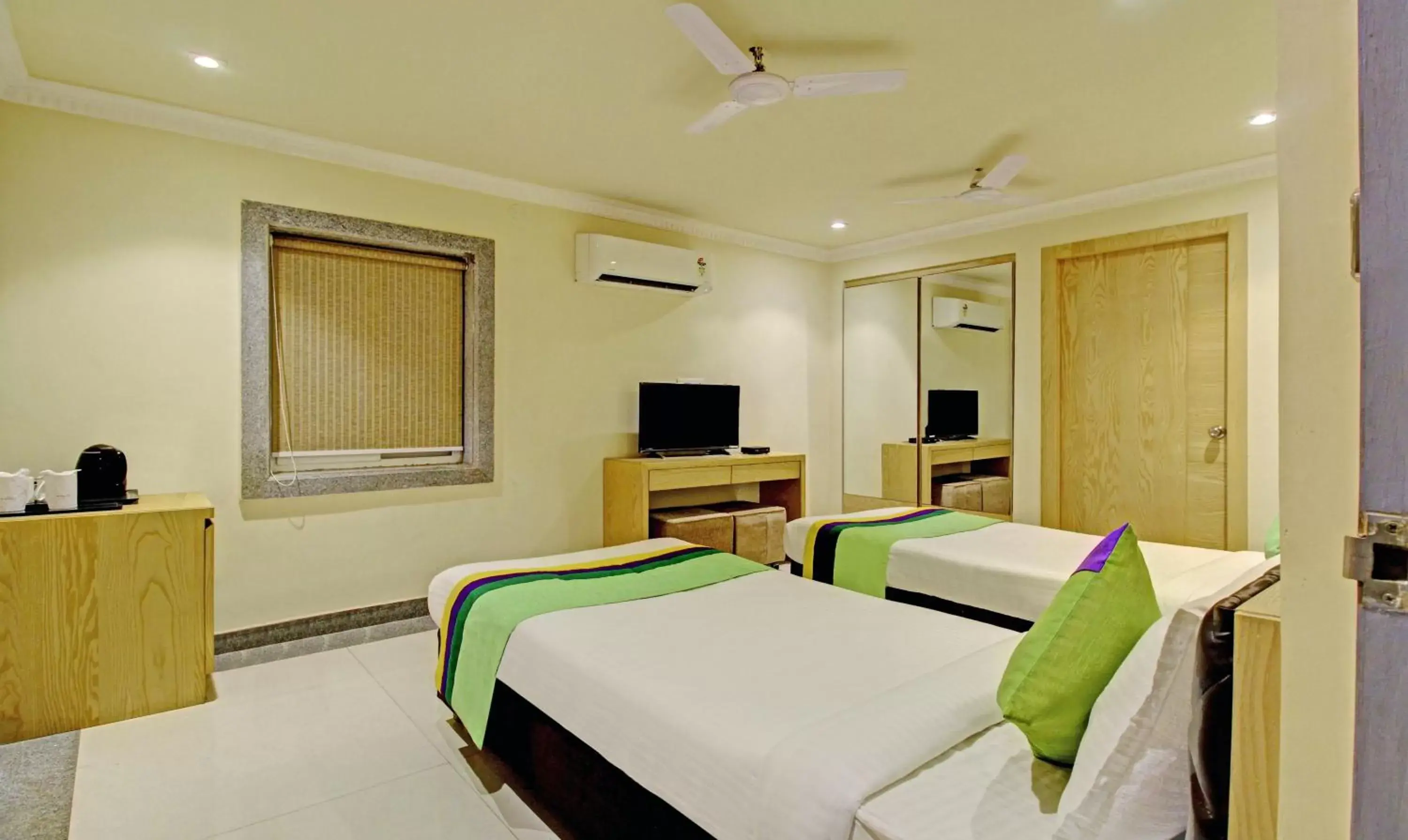 Bedroom, Bed in Treebo ASL Prime, Gariahat Bedroom, Bed in Treebo ASL Prime, Gariahat