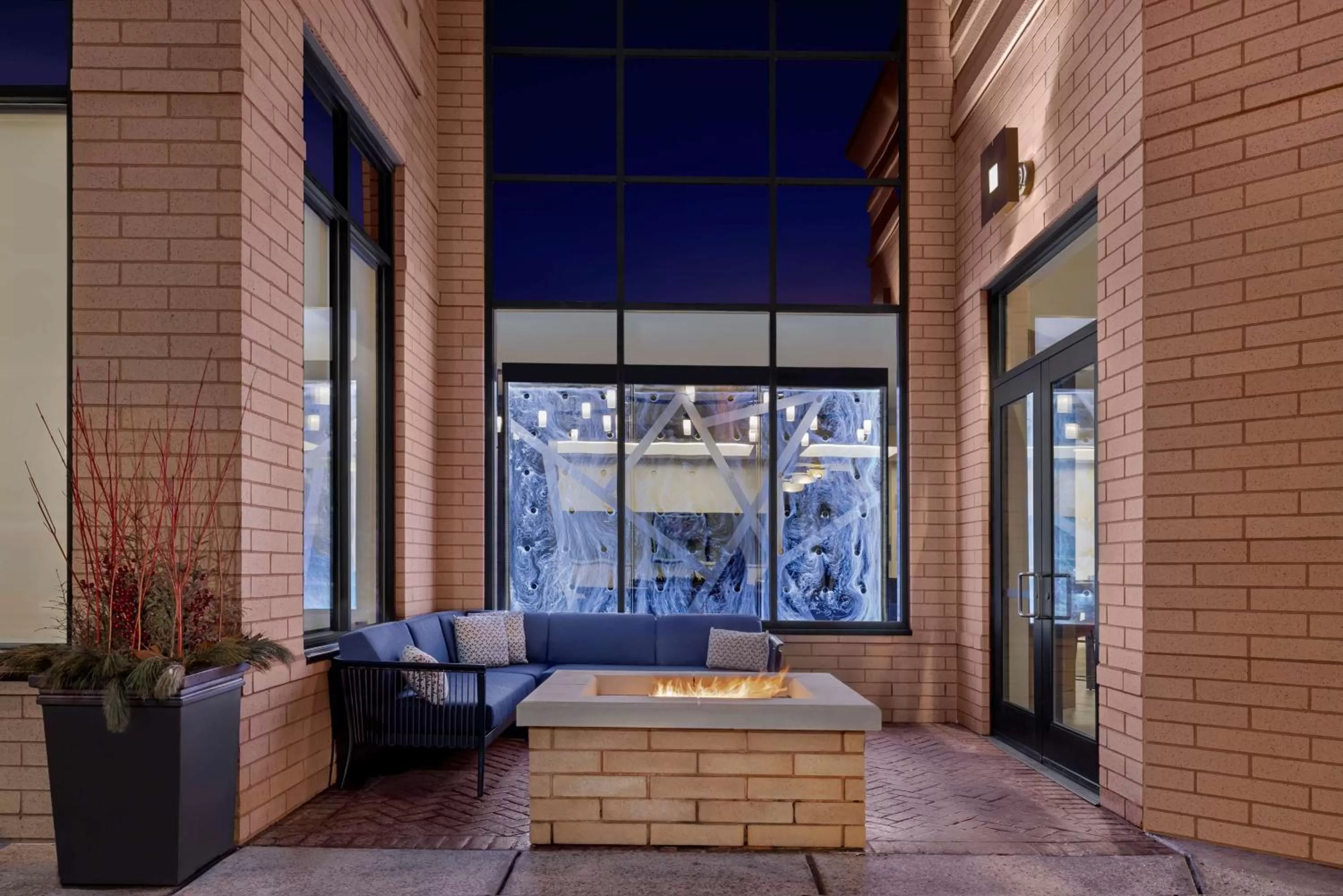 Patio in Hilton Garden Inn Minneapolis Downtown