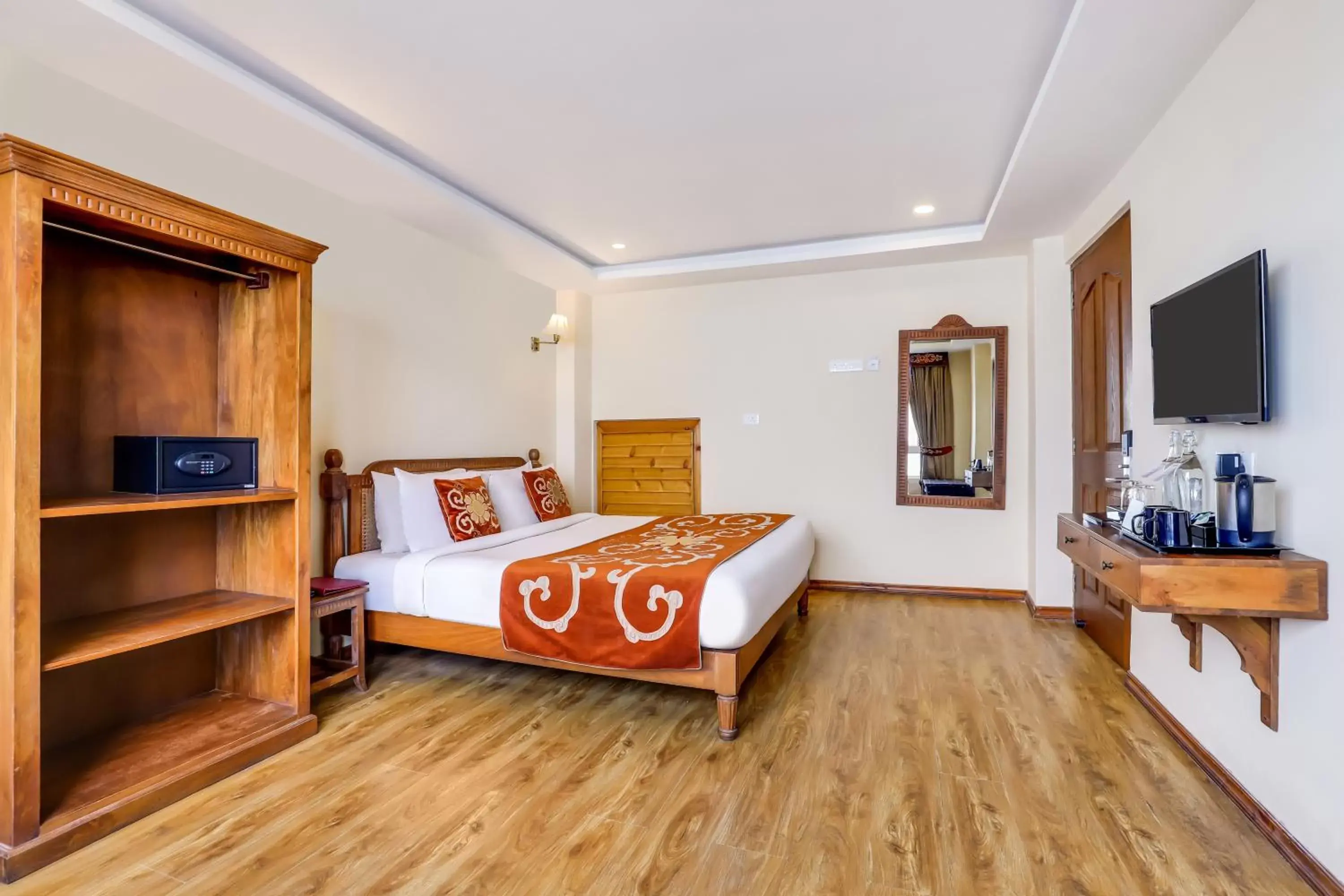 Bed in Summit Hermon Hotel & Spa