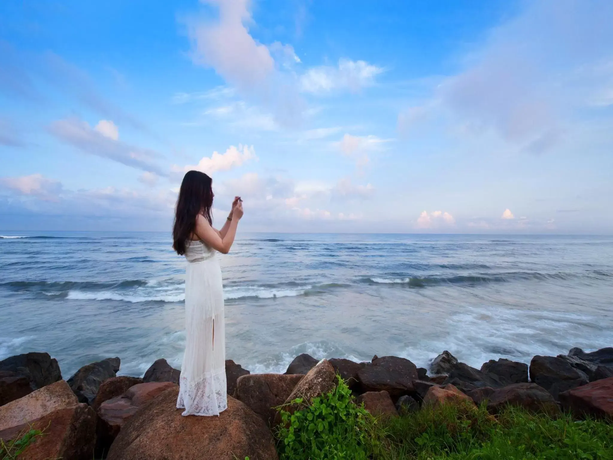 Beach in The Ocean Colombo - Guaranteed Sea View Rooms Beach in The Ocean Colombo - Guaranteed Sea View Rooms