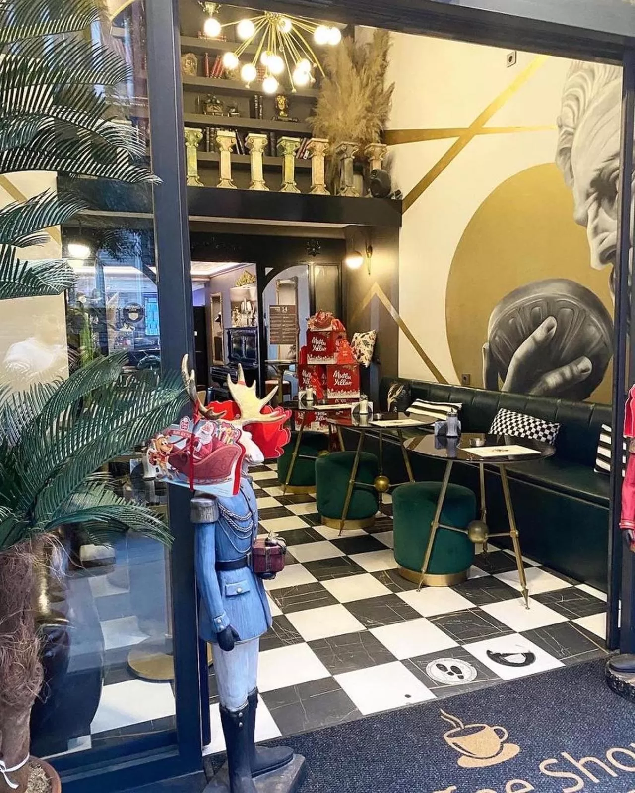 Seating area in Lord Morgan & Exclusive Design Nişantaşı