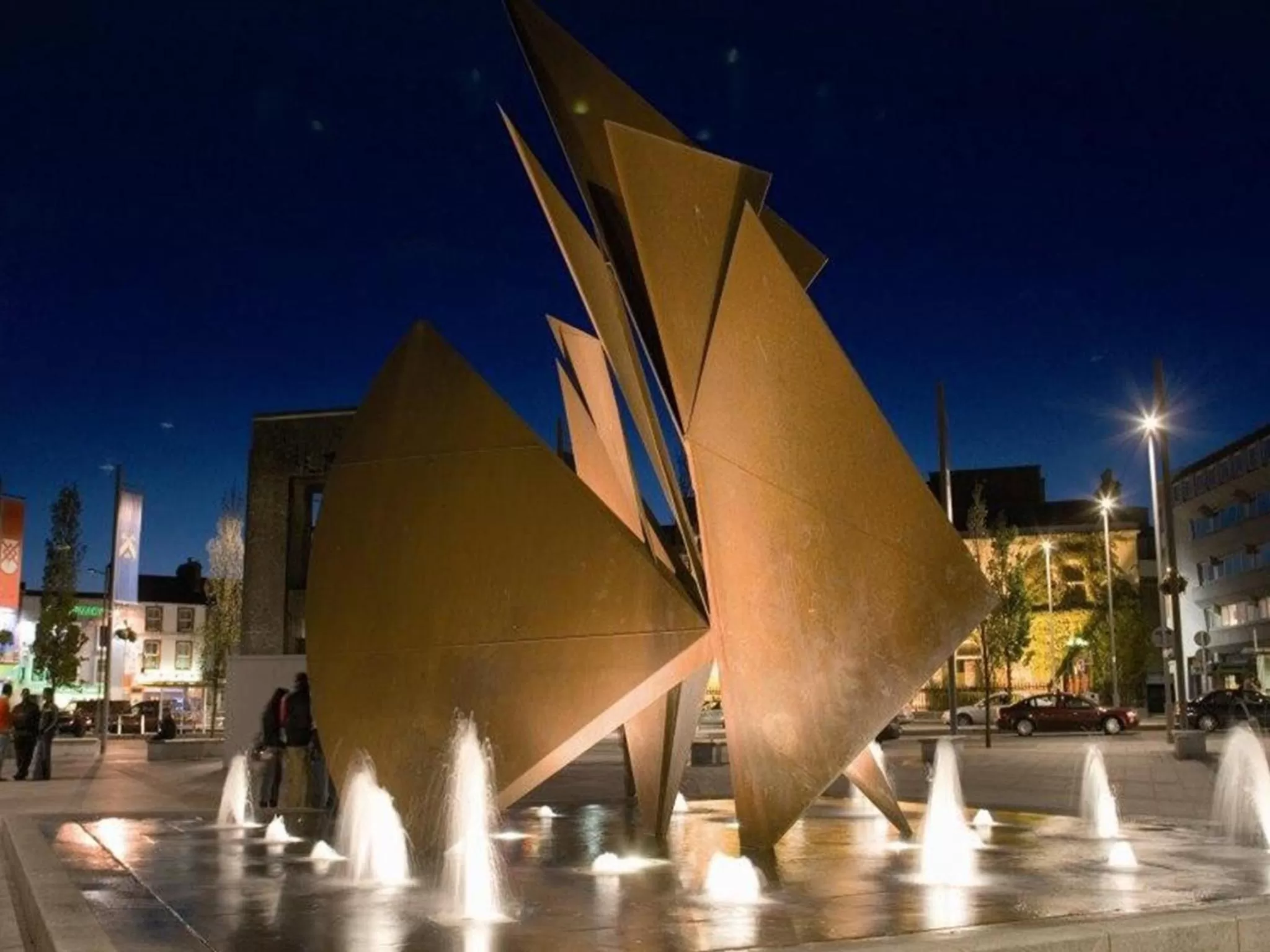 Nearby landmark in Flannery's Hotel