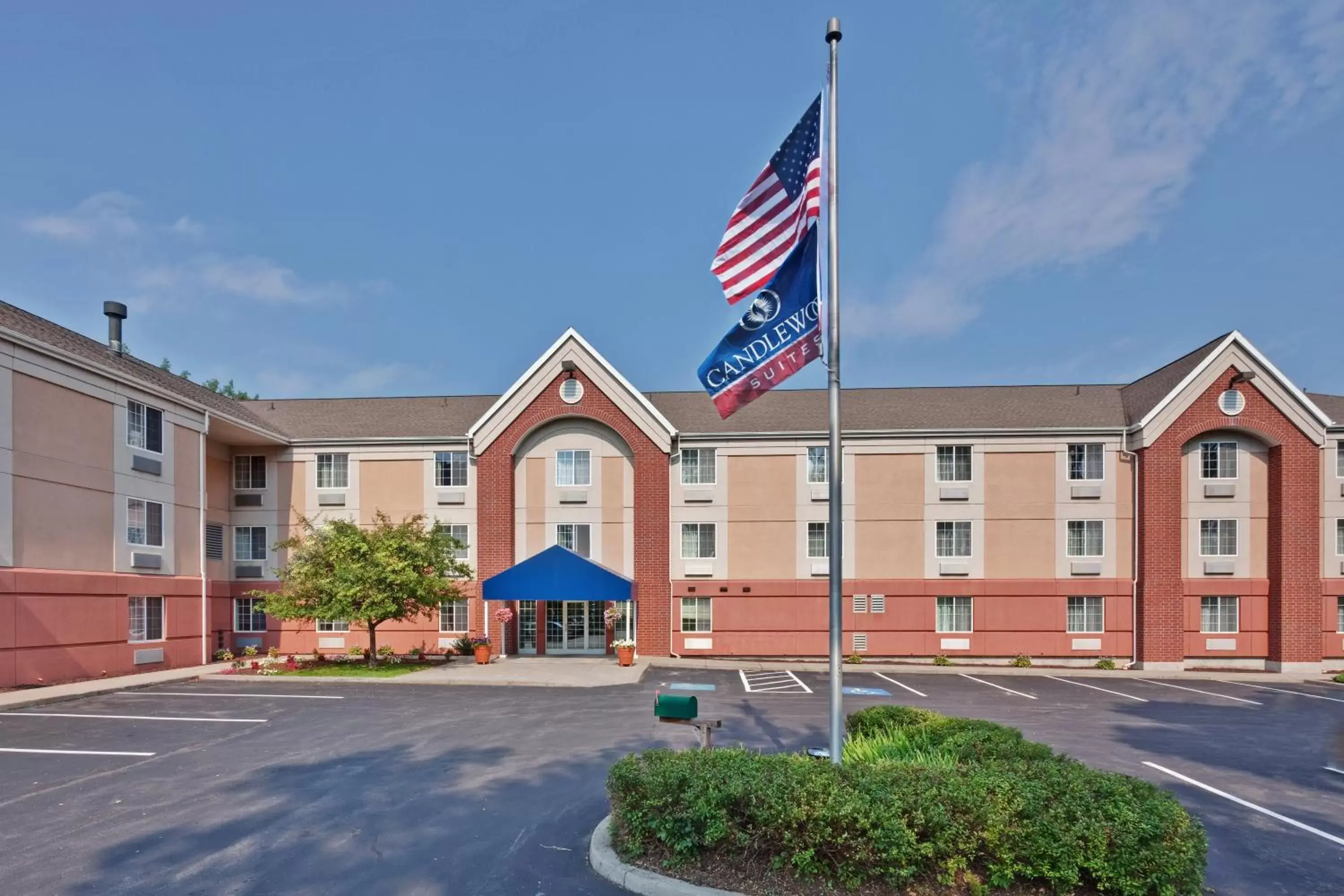 Property Building in Candlewood Suites - East Syracuse - Carrier Circle, an IHG Hotel