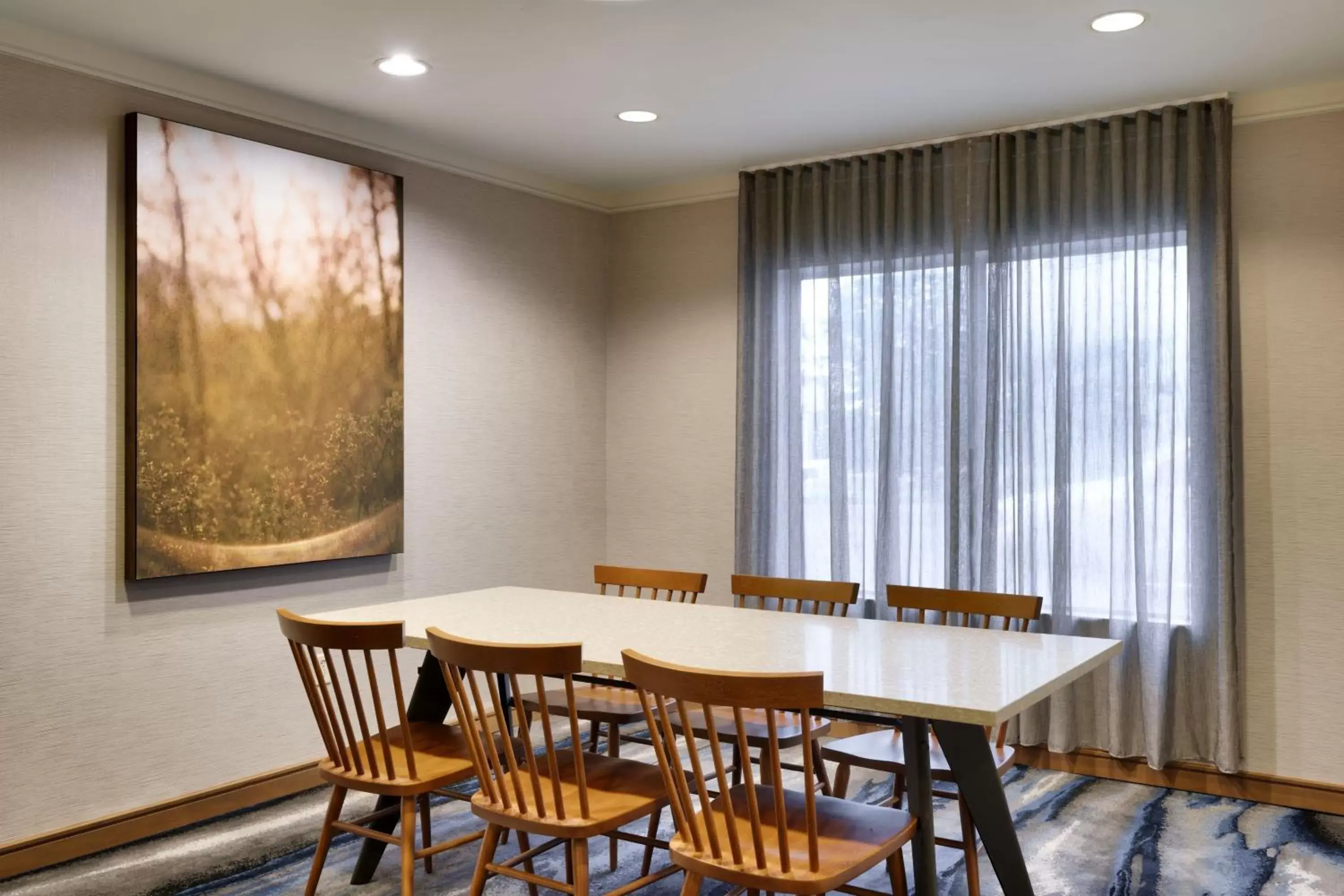 Restaurant/places to eat in Fairfield Inn & Suites by Marriott Albany