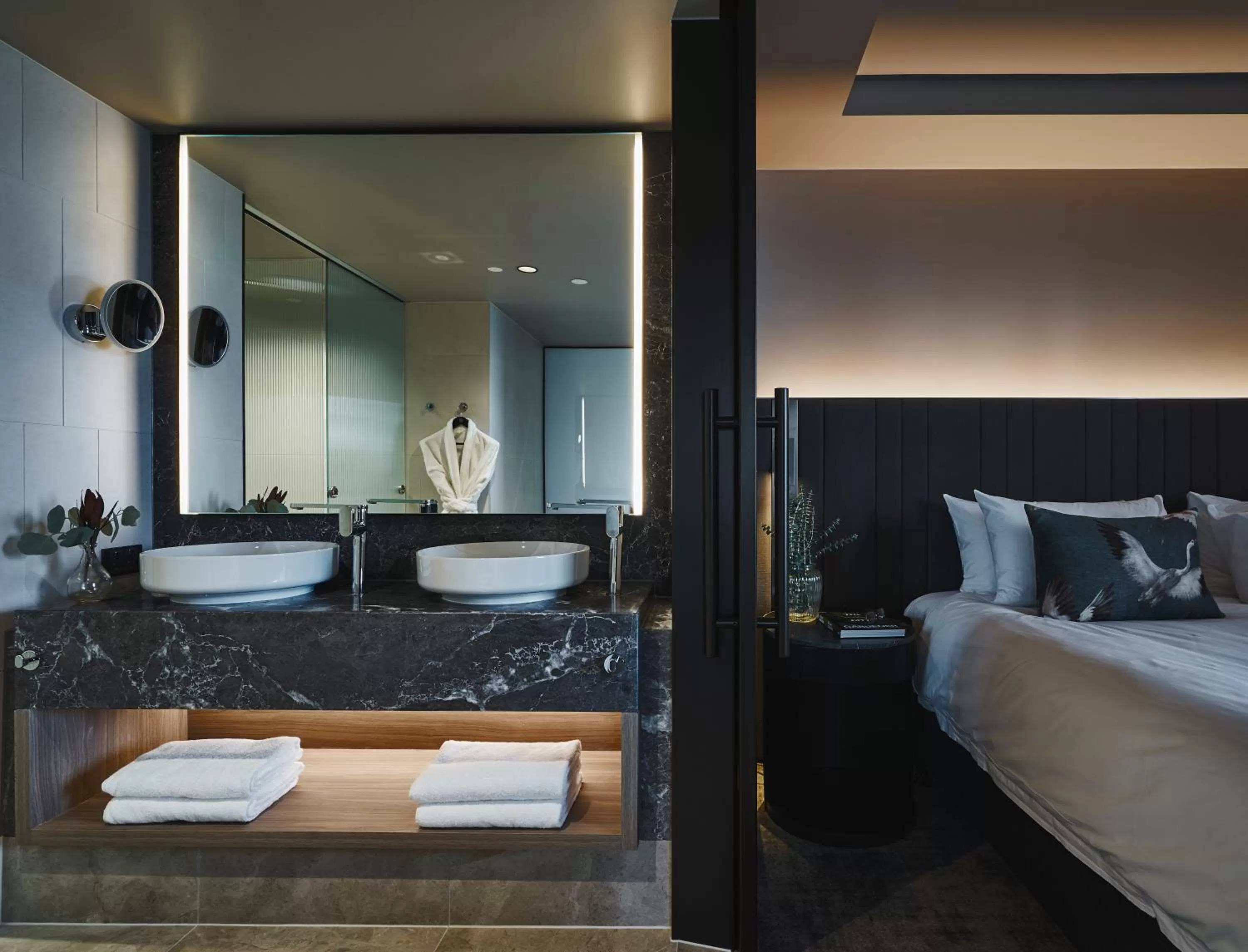 Bathroom, Bed in Pullman Melbourne On the Park