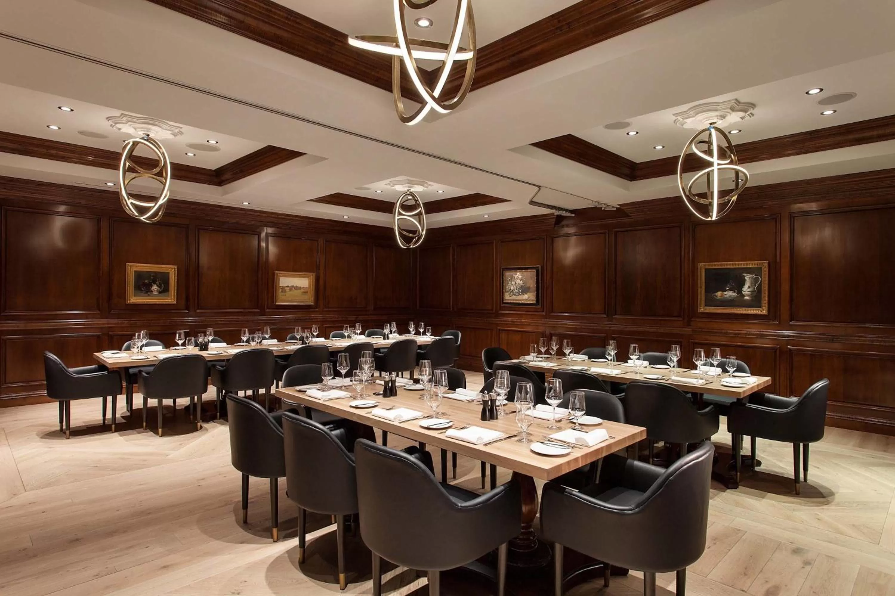 Restaurant/places to eat in The Sutton Place Hotel Vancouver