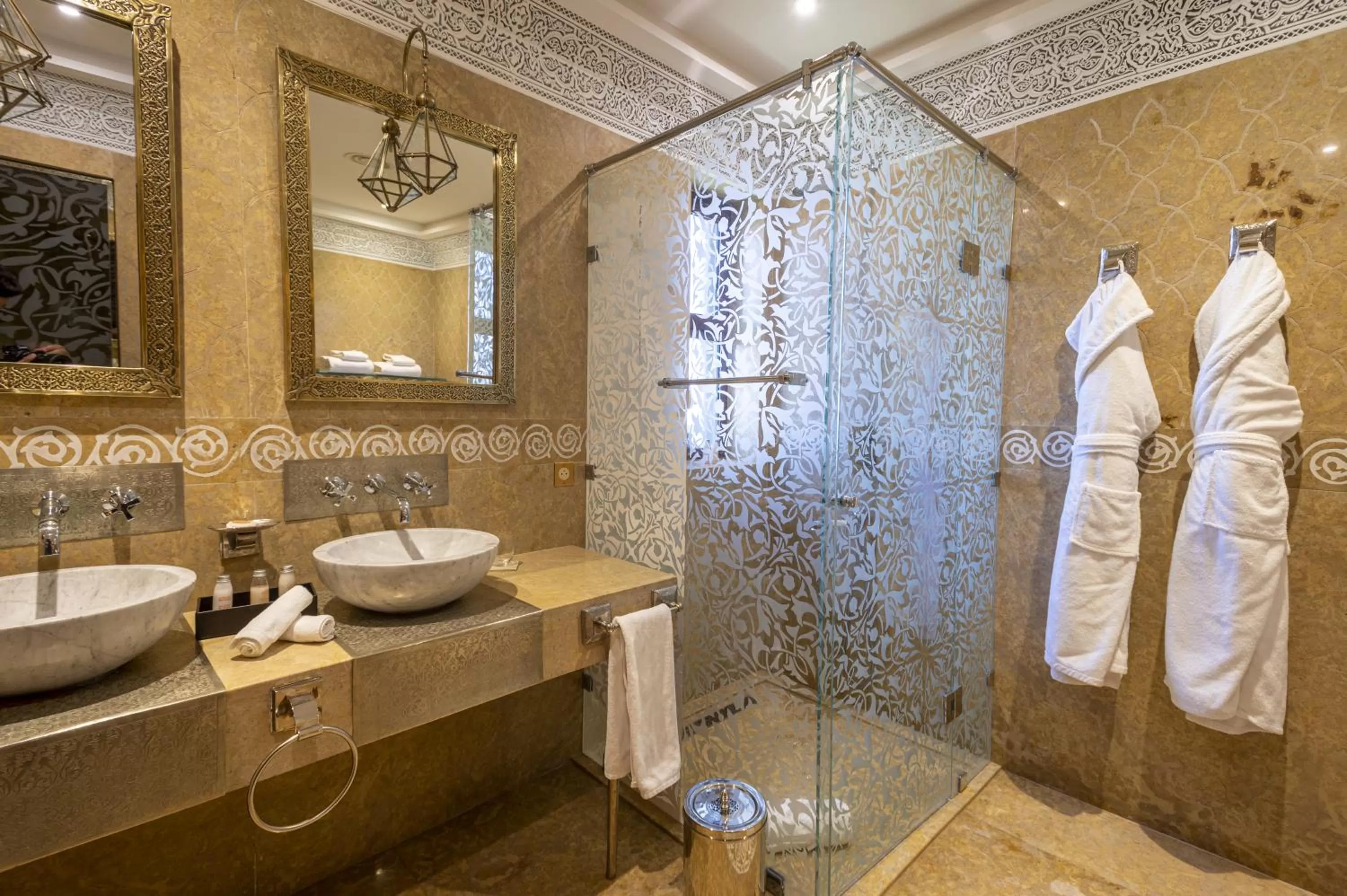 Bathroom in Maria Towers , Palais Table d'hôtes & SPA