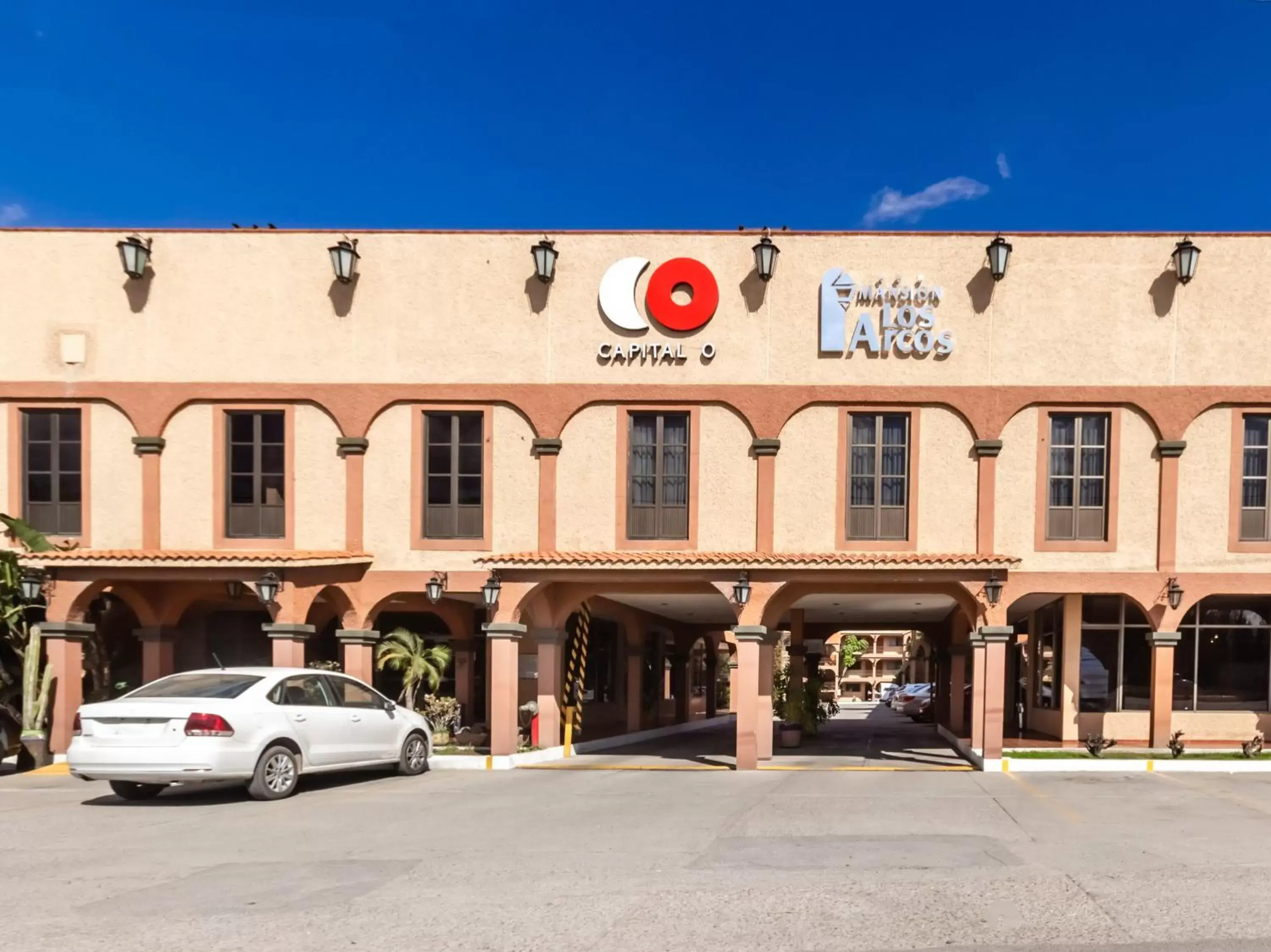 Property Building in Capital O Mansión los Arcos, San Luis Potosí