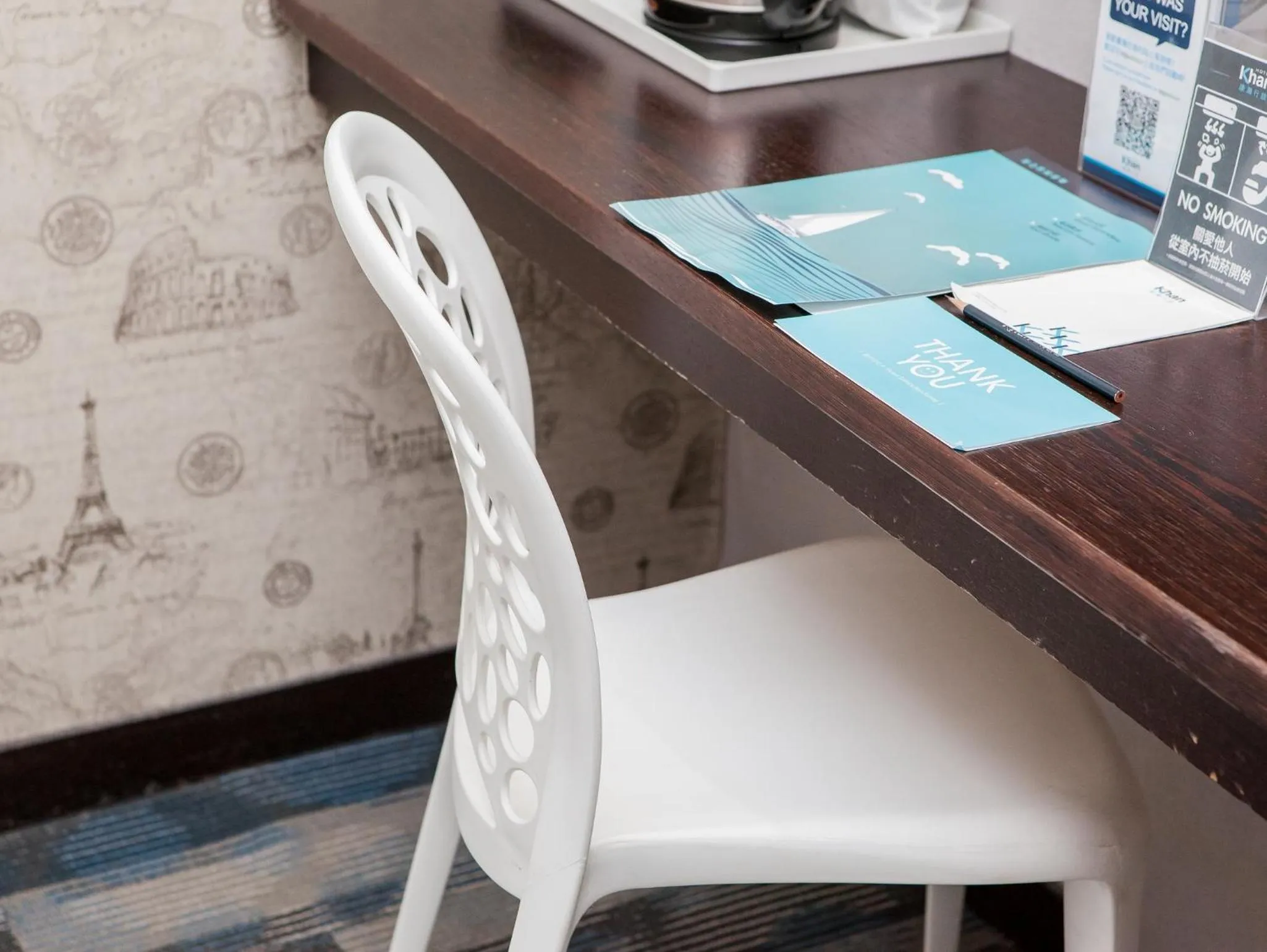 Seating area in Khan Hotel