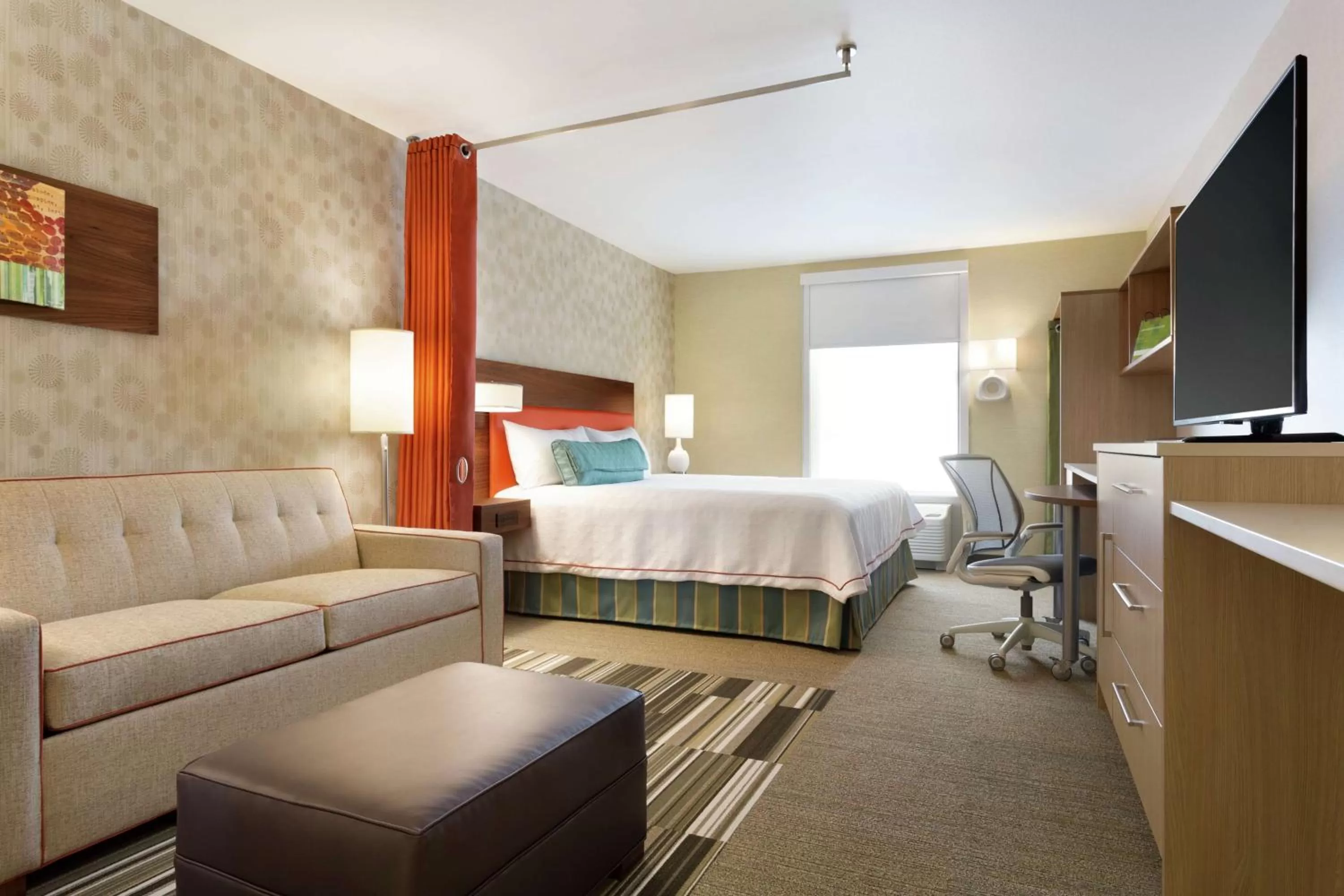 Bedroom, Bed in Home2 Suites By Hilton Richland