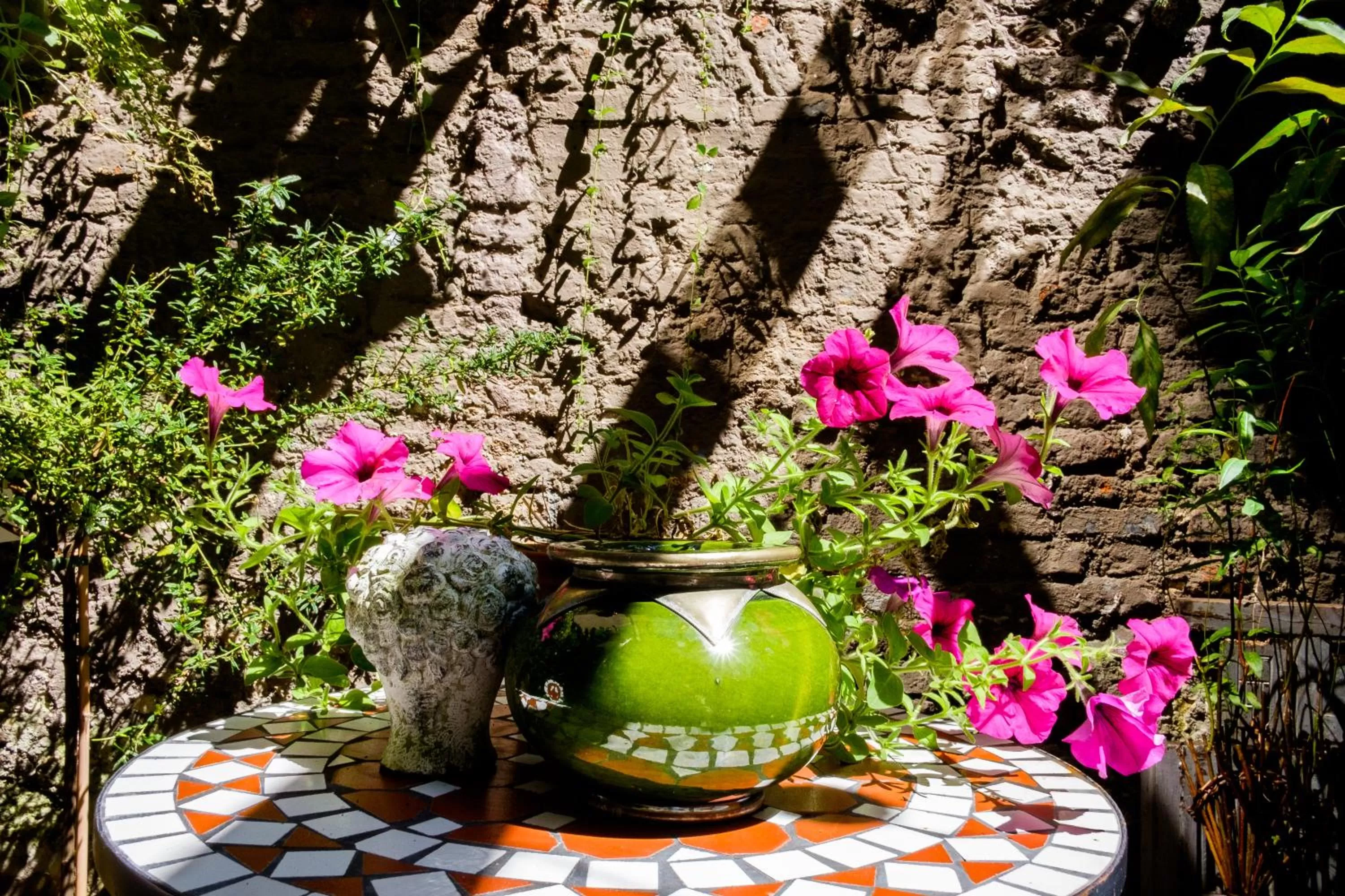 Spring in Hotel Diamonds and Pearls