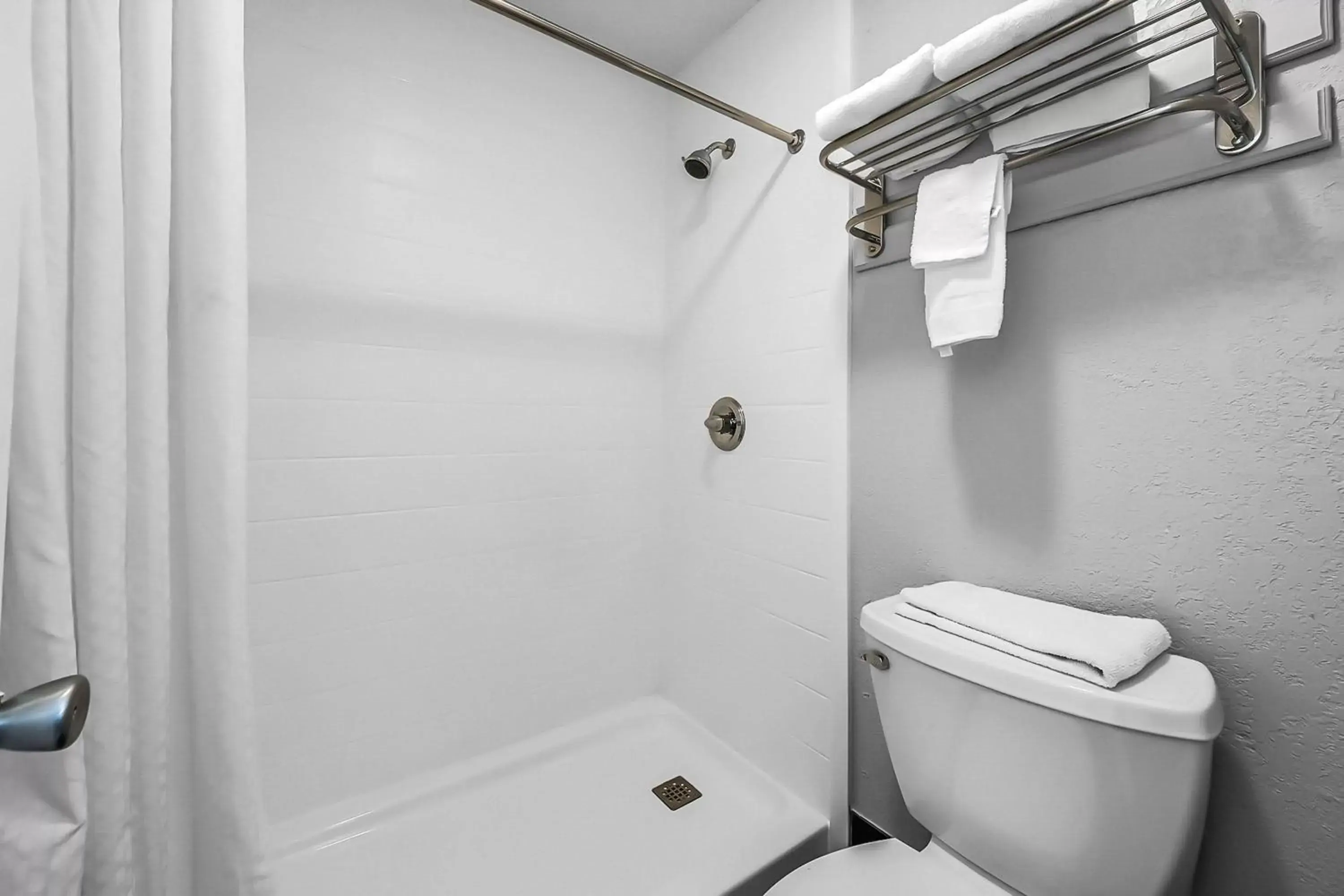 Bathroom in SureStay Hotel by Best Western Oklahoma City West