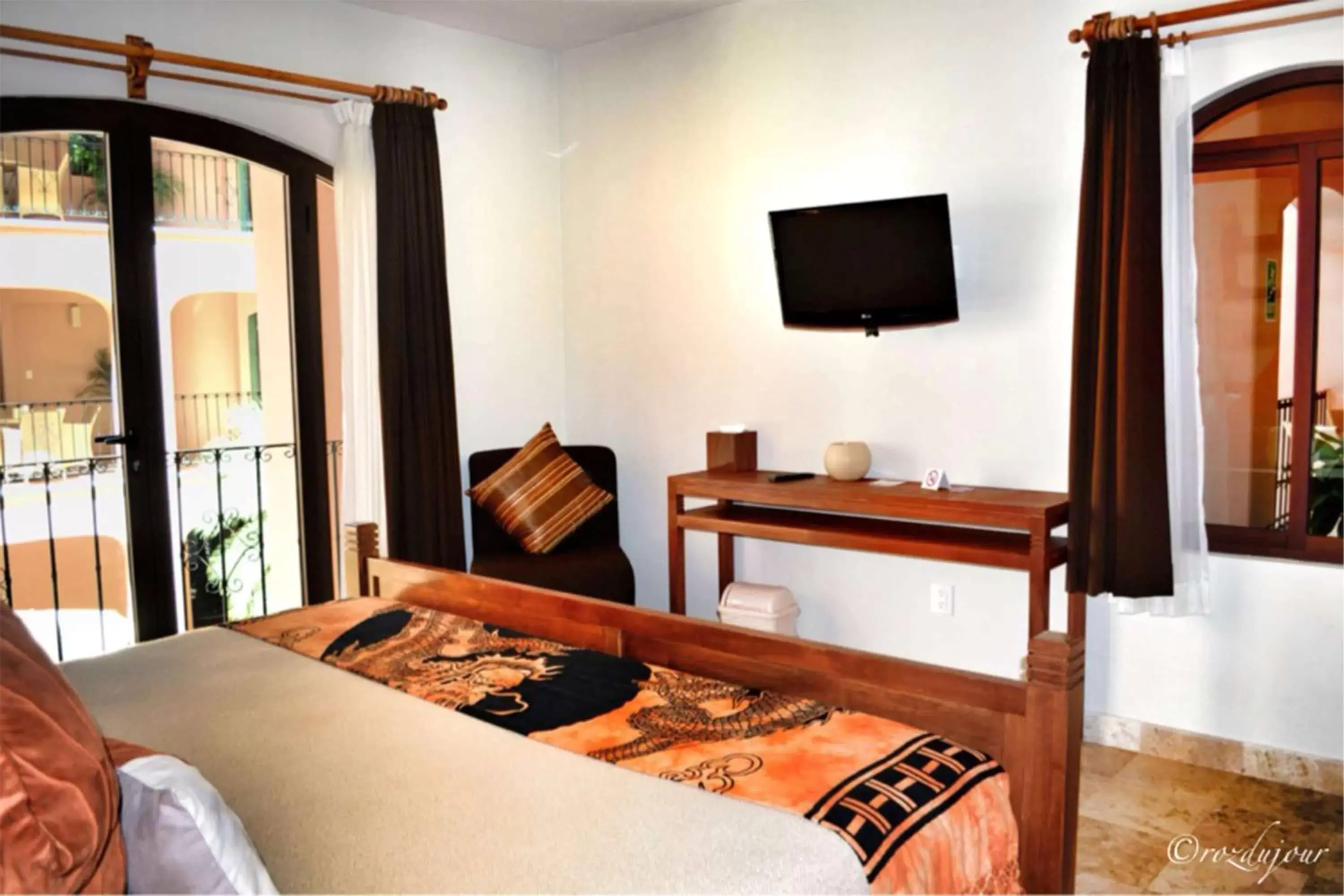 Bedroom, Bed in Acanto Hotel Playa del Carmen, Trademark Collection by Wyndham