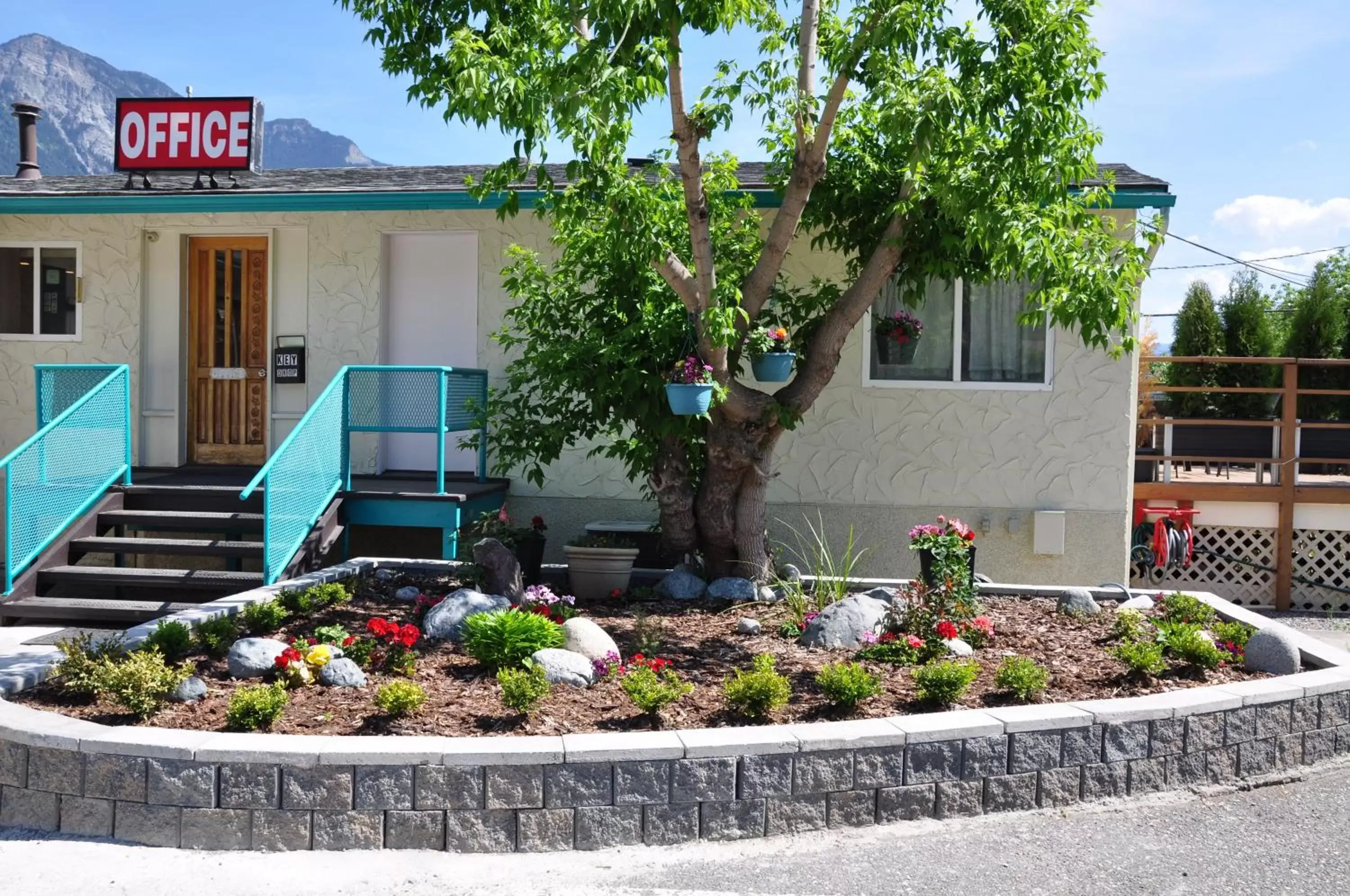 Canadas Best Value Inn Mile-0-Motel Lillooet