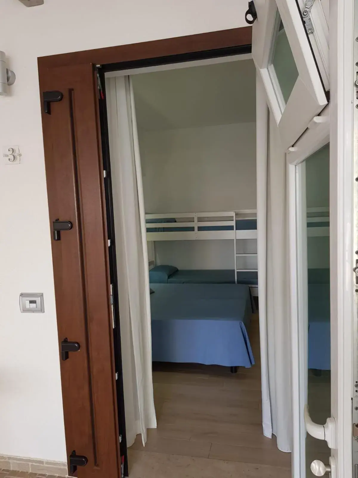 Bedroom, Bunk Bed in Hotel Perla Gaia