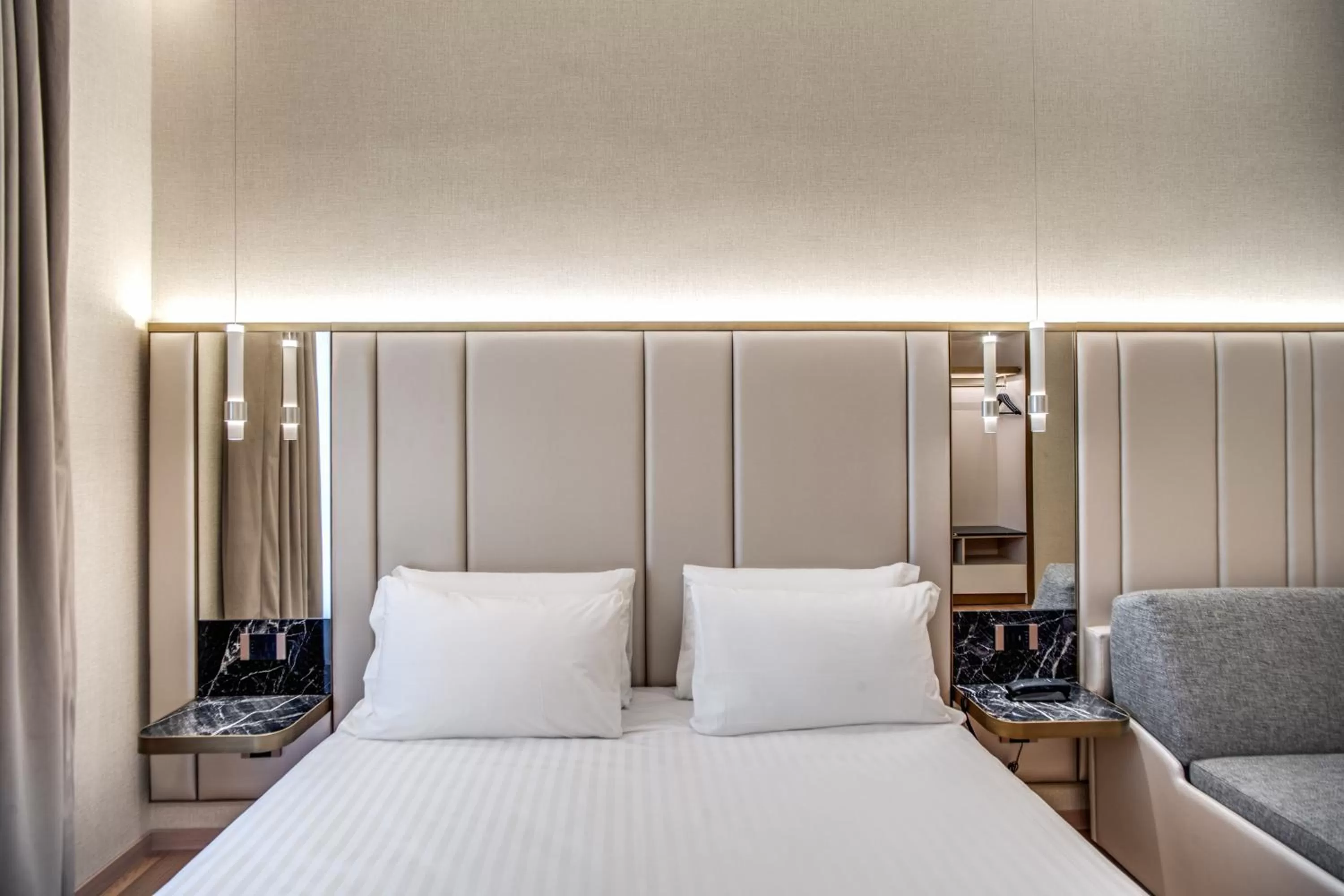 Bed in CC Palace Hotel