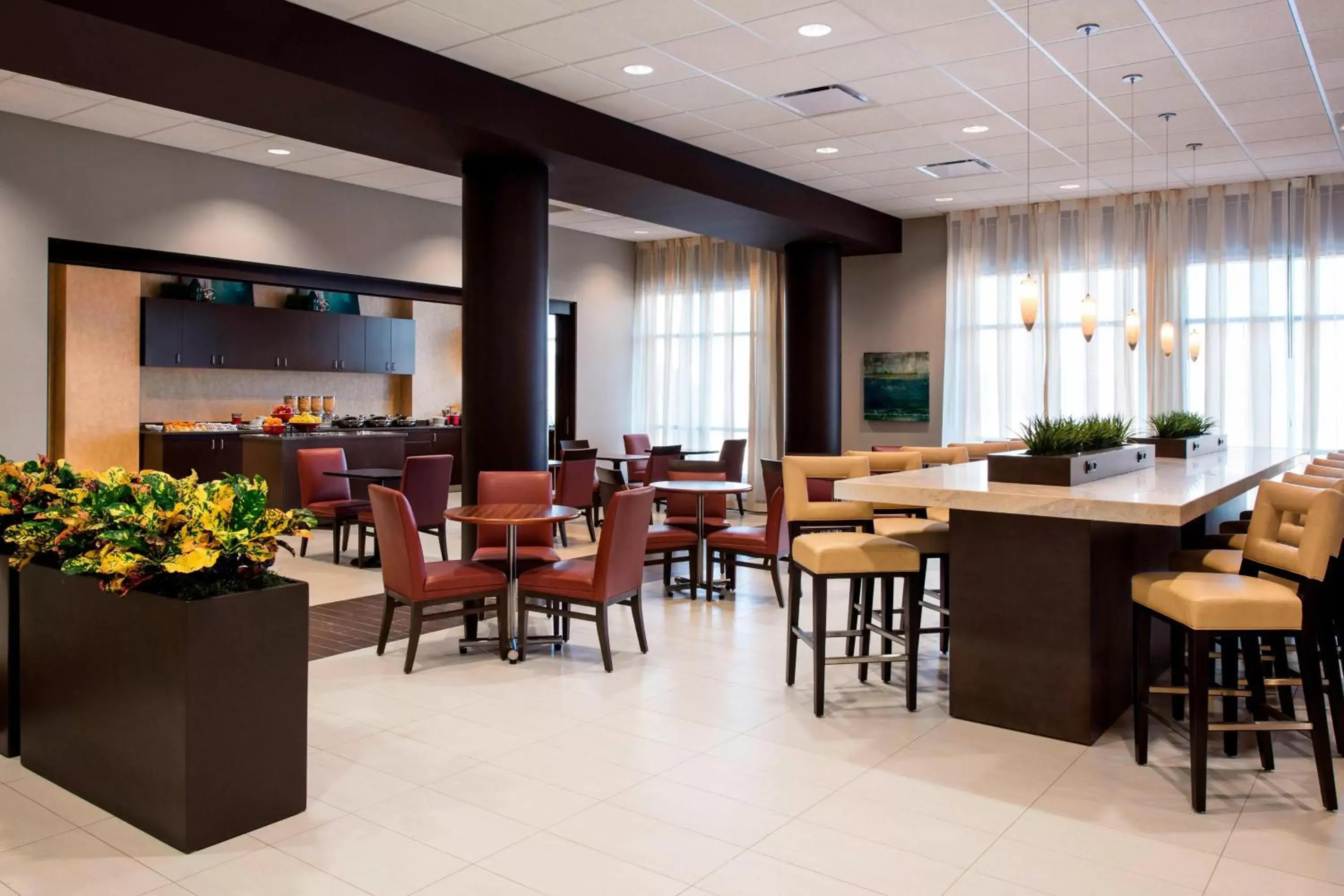 Breakfast, Restaurant/Places to Eat in Residence Inn by Marriott Calgary South