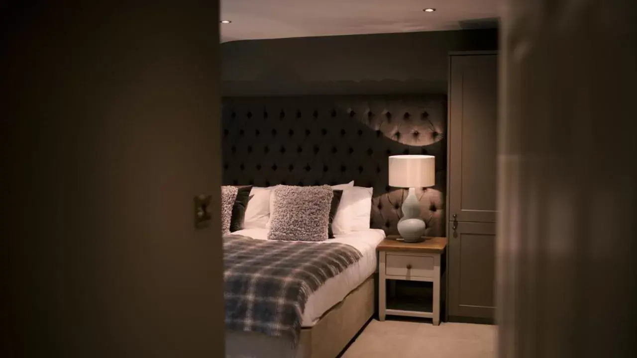 Bedroom, Bed in No.10 Preston