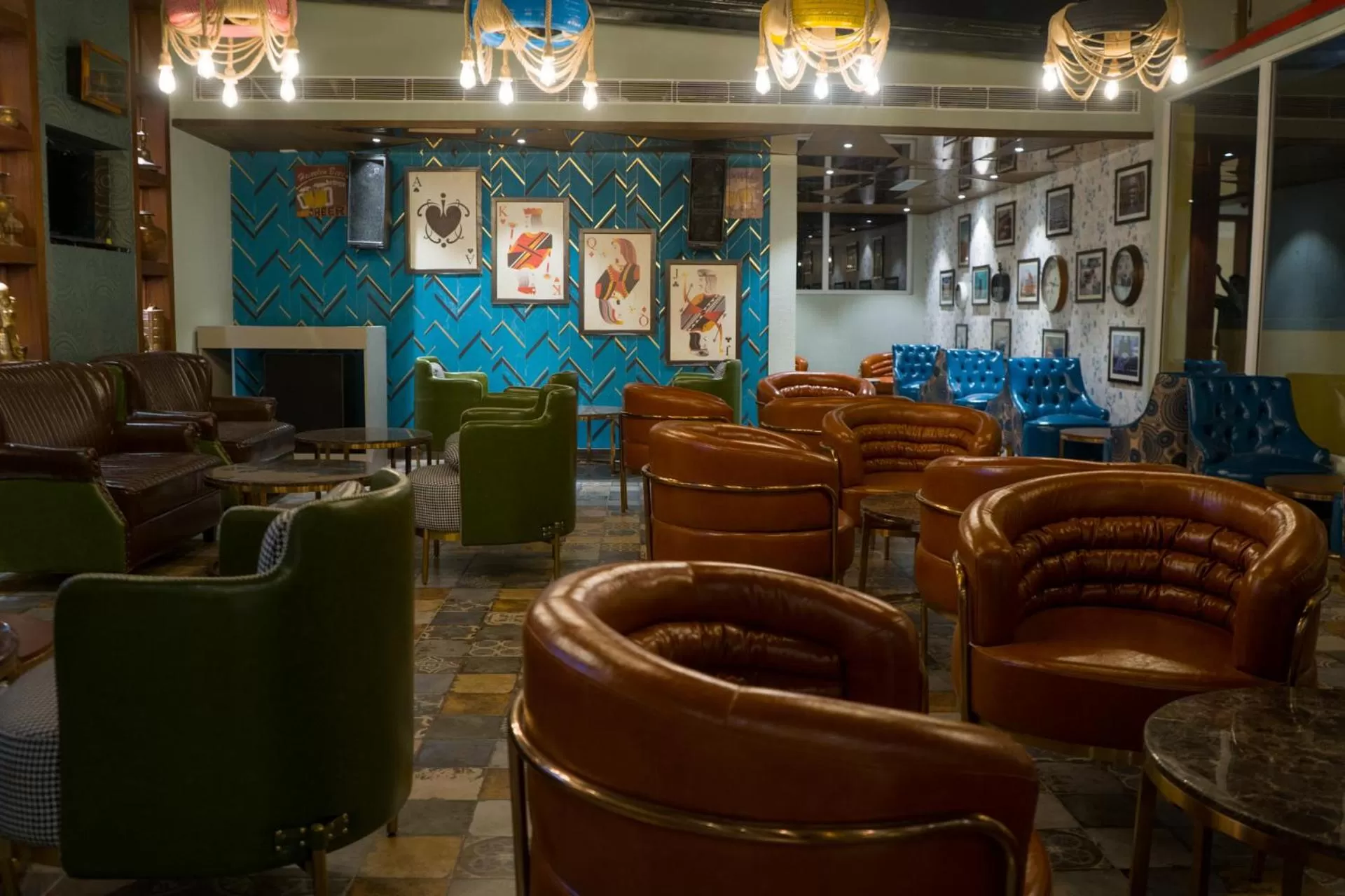 Lounge or bar in Clarks Inn Suites Kangra