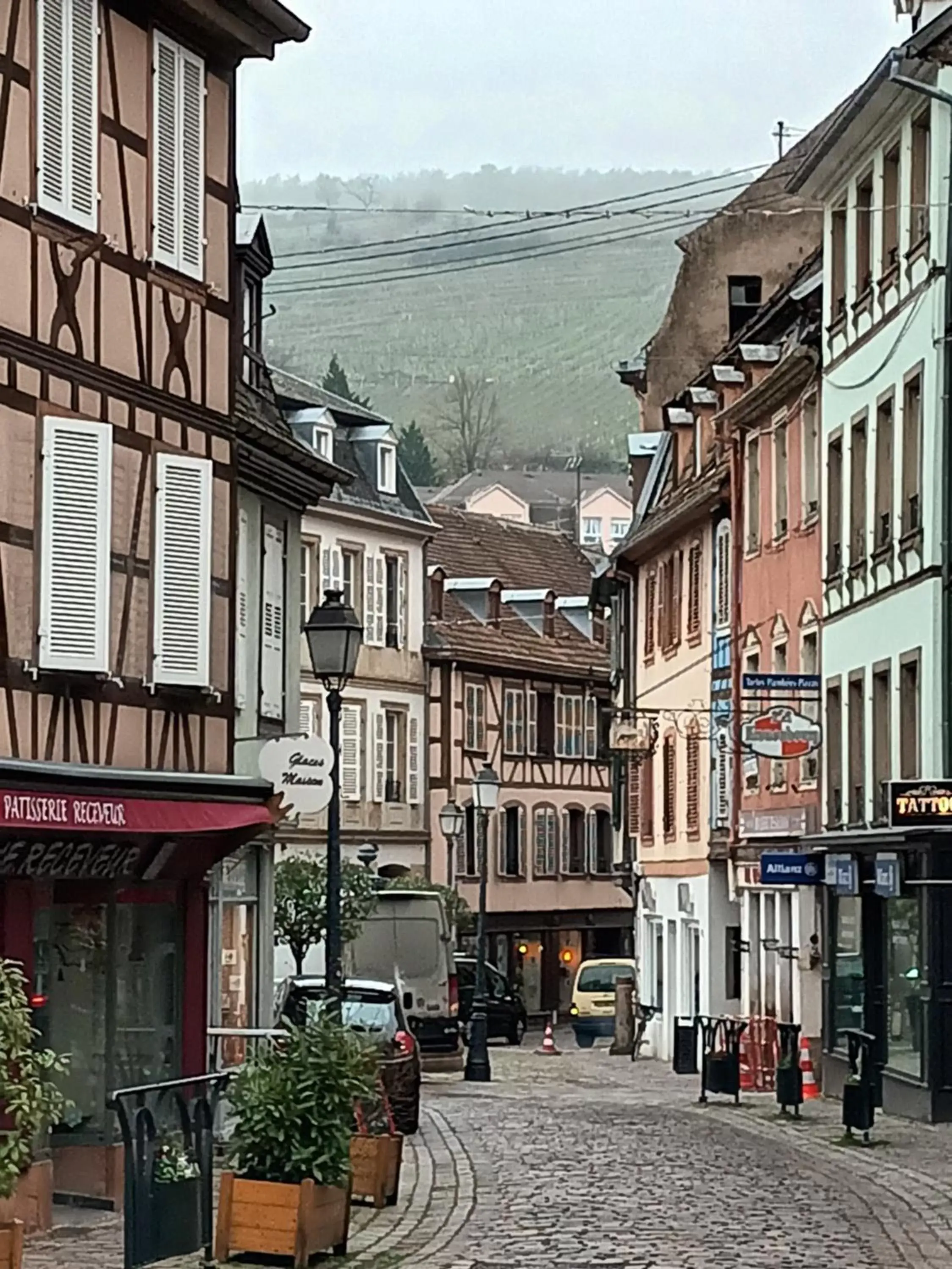 Nearby landmark, Neighborhood in Au jardin de la Maison des Soeurs