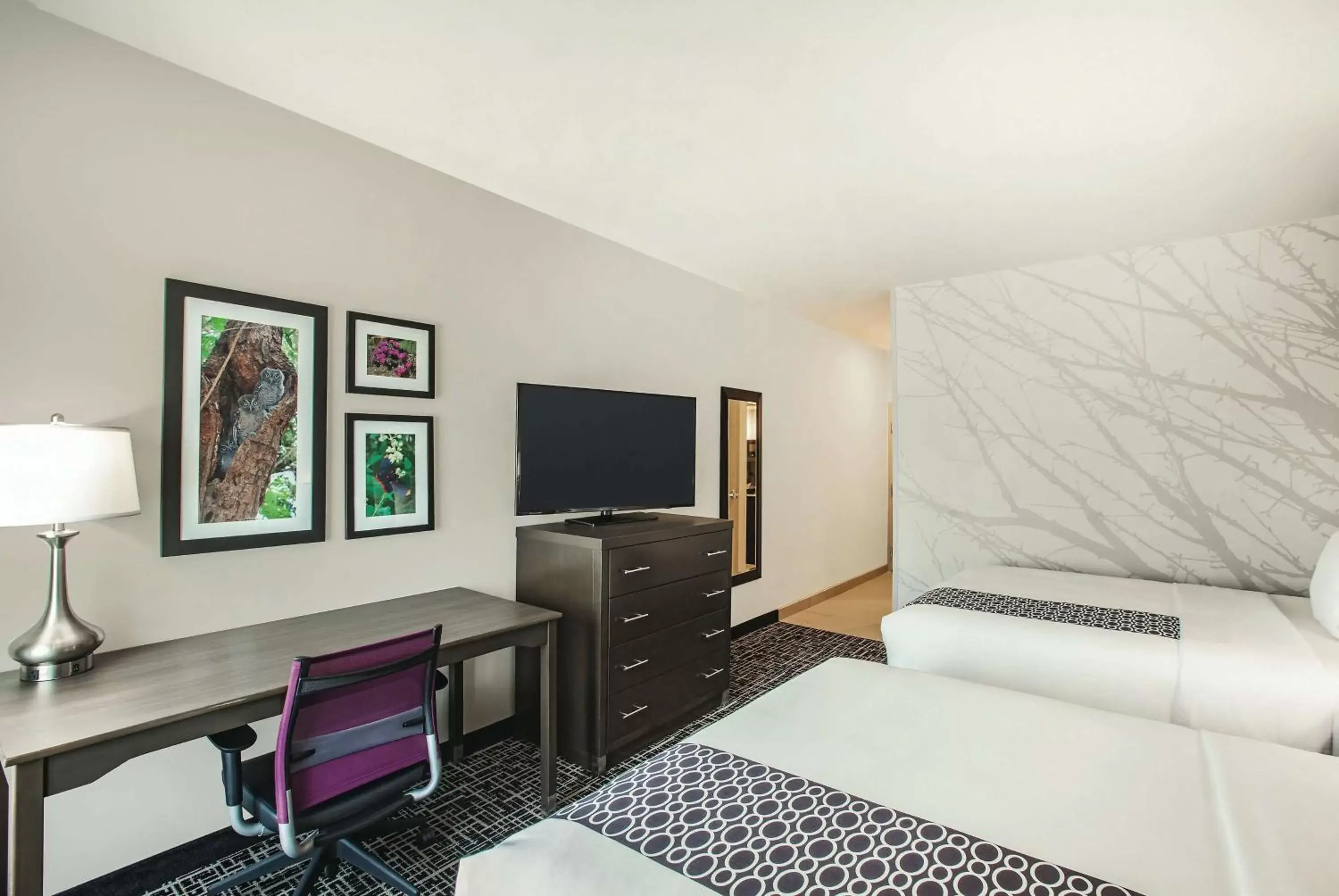 Photo of the whole room, Bed in La Quinta by Wyndham McAllen La Plaza Mall Photo of the whole room, Bed in La Quinta by Wyndham McAllen La Plaza Mall