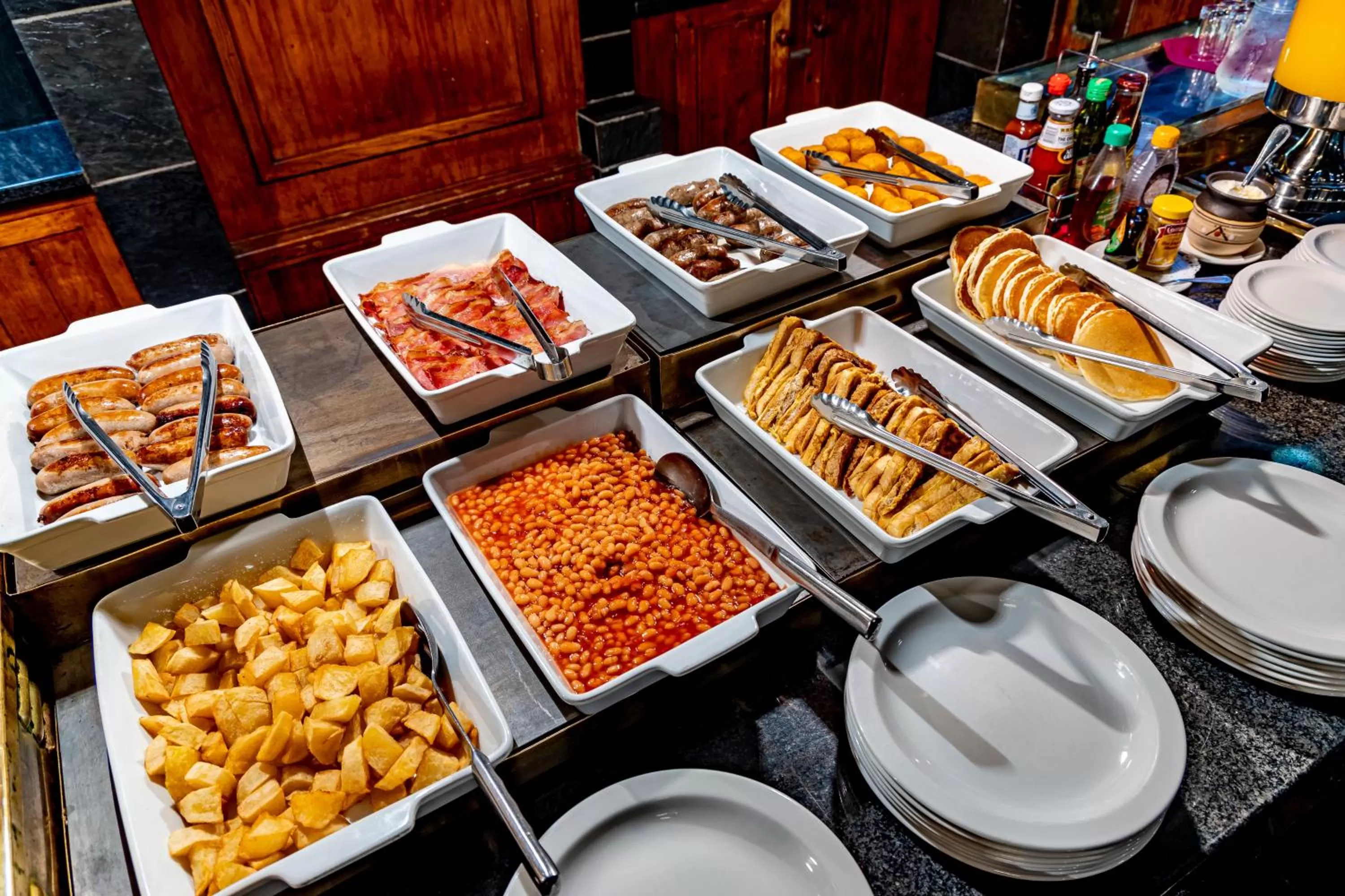 Restaurant/places to eat in African Sky Hotels - Pine Lake Inn