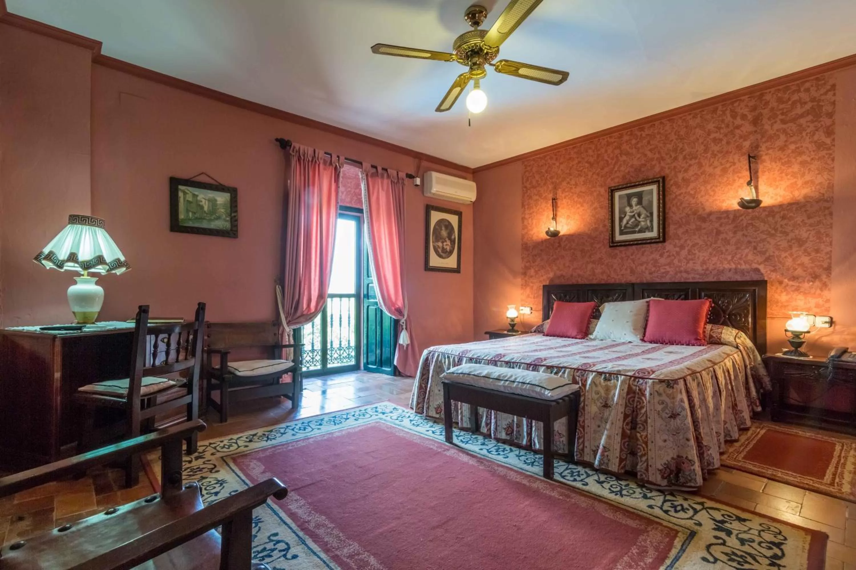 Photo of the whole room, Bed in Hacienda El Santiscal Adults Only