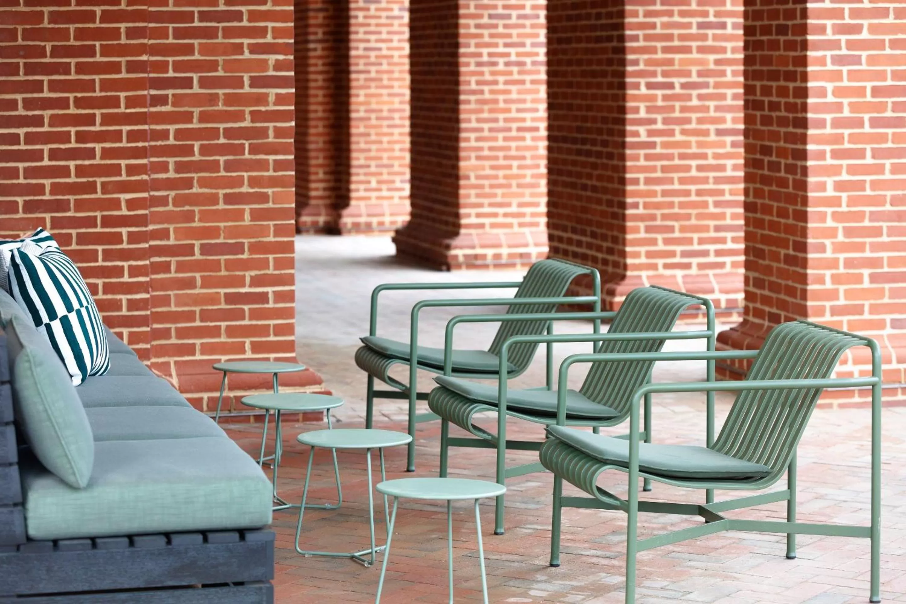 Restaurant/places to eat in Kimpton - The Forum Hotel by IHG